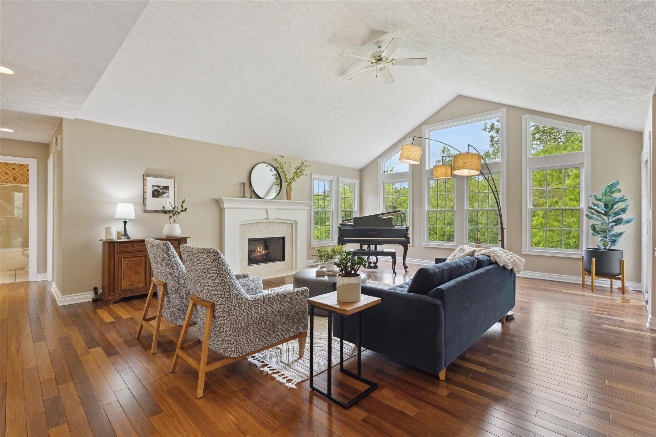 1450 Winterwood Drive NE