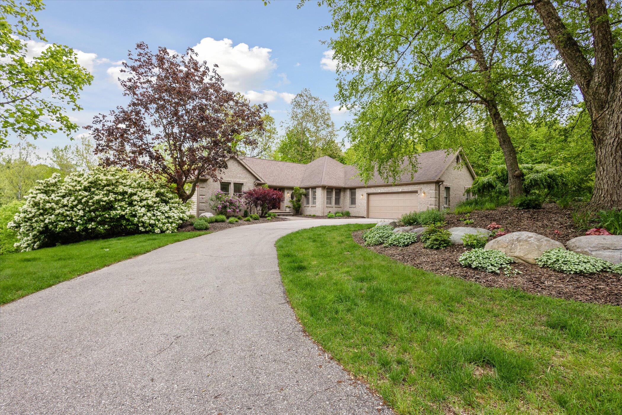 1450 Winterwood Drive NE