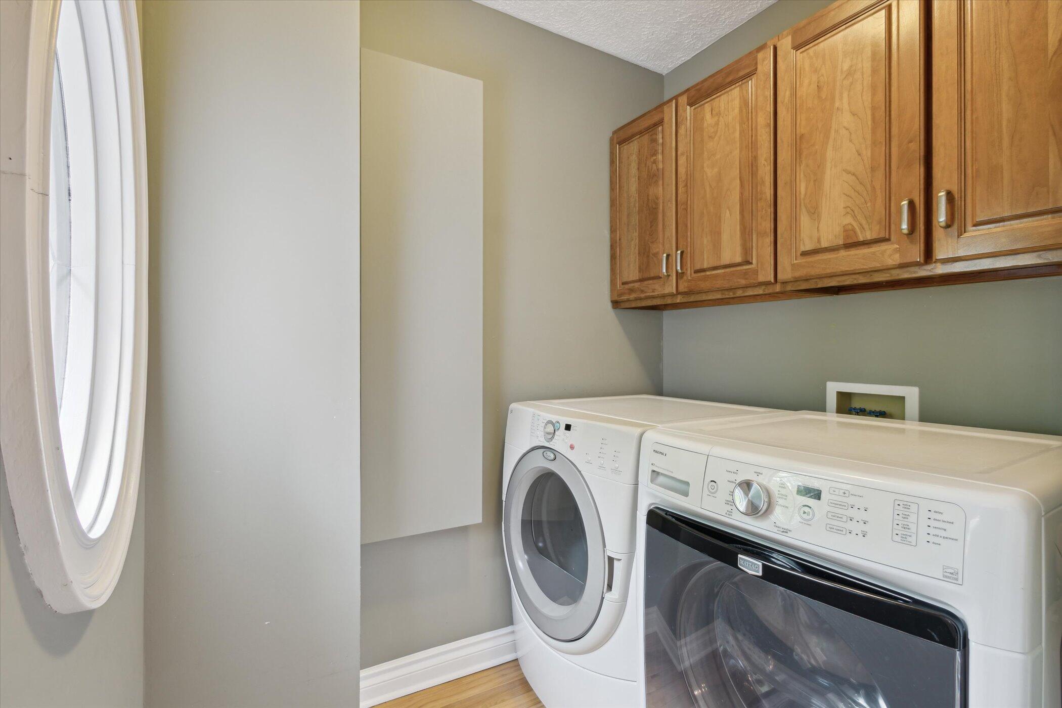 1450 Winterwood Drive NE