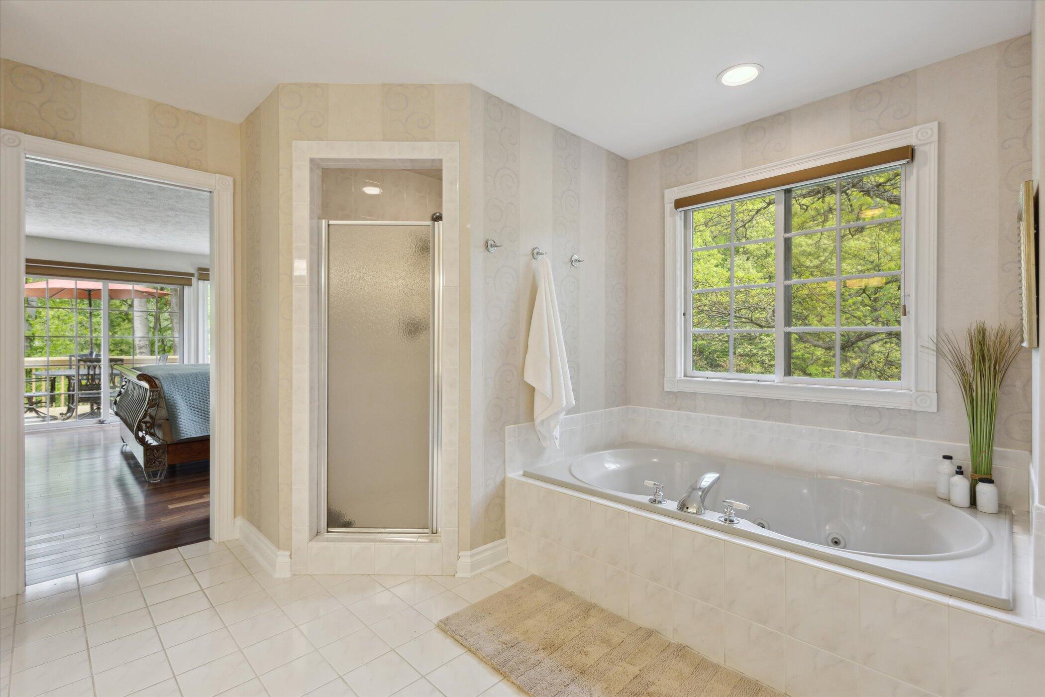 1450 Winterwood Drive NE