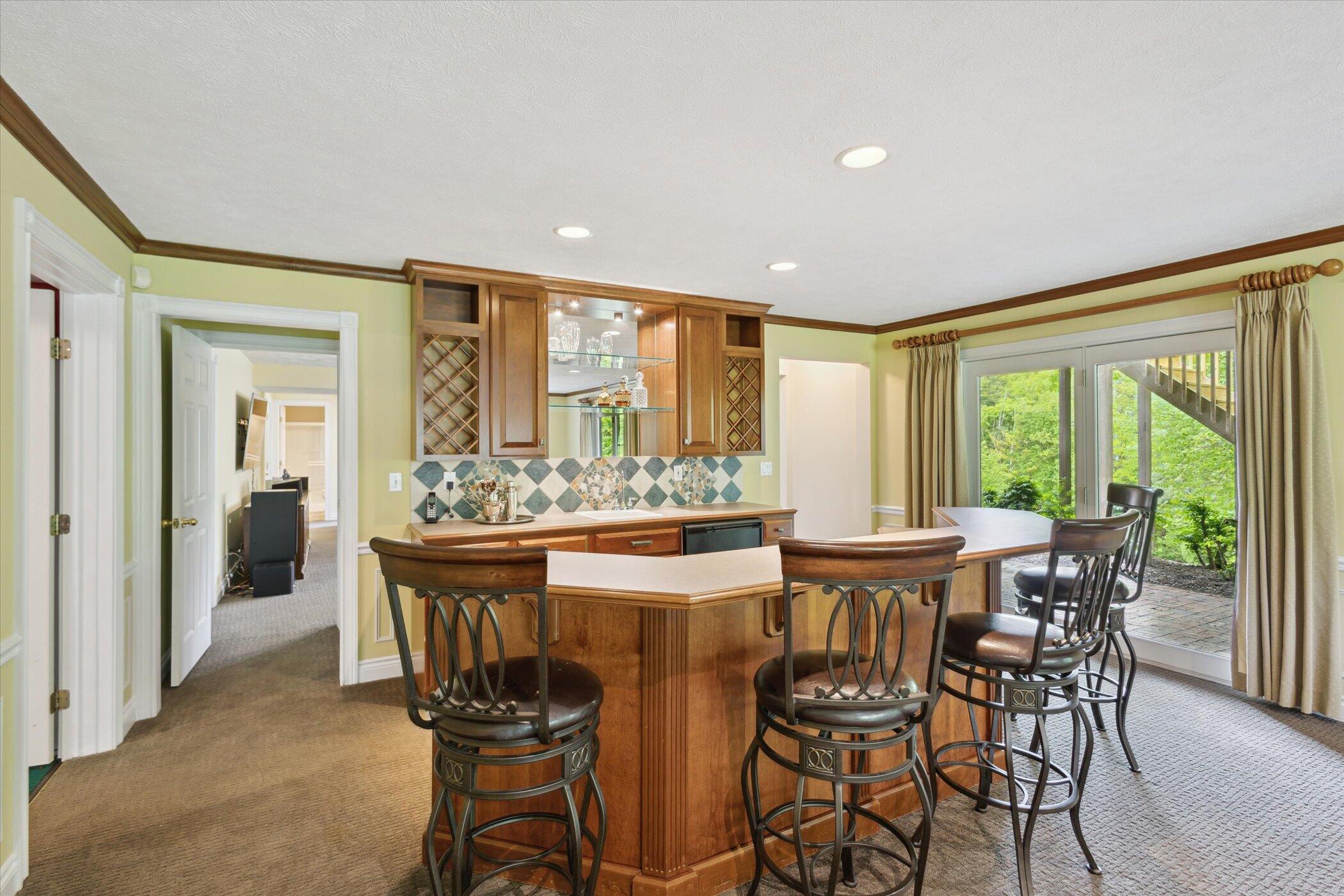 1450 Winterwood Drive NE