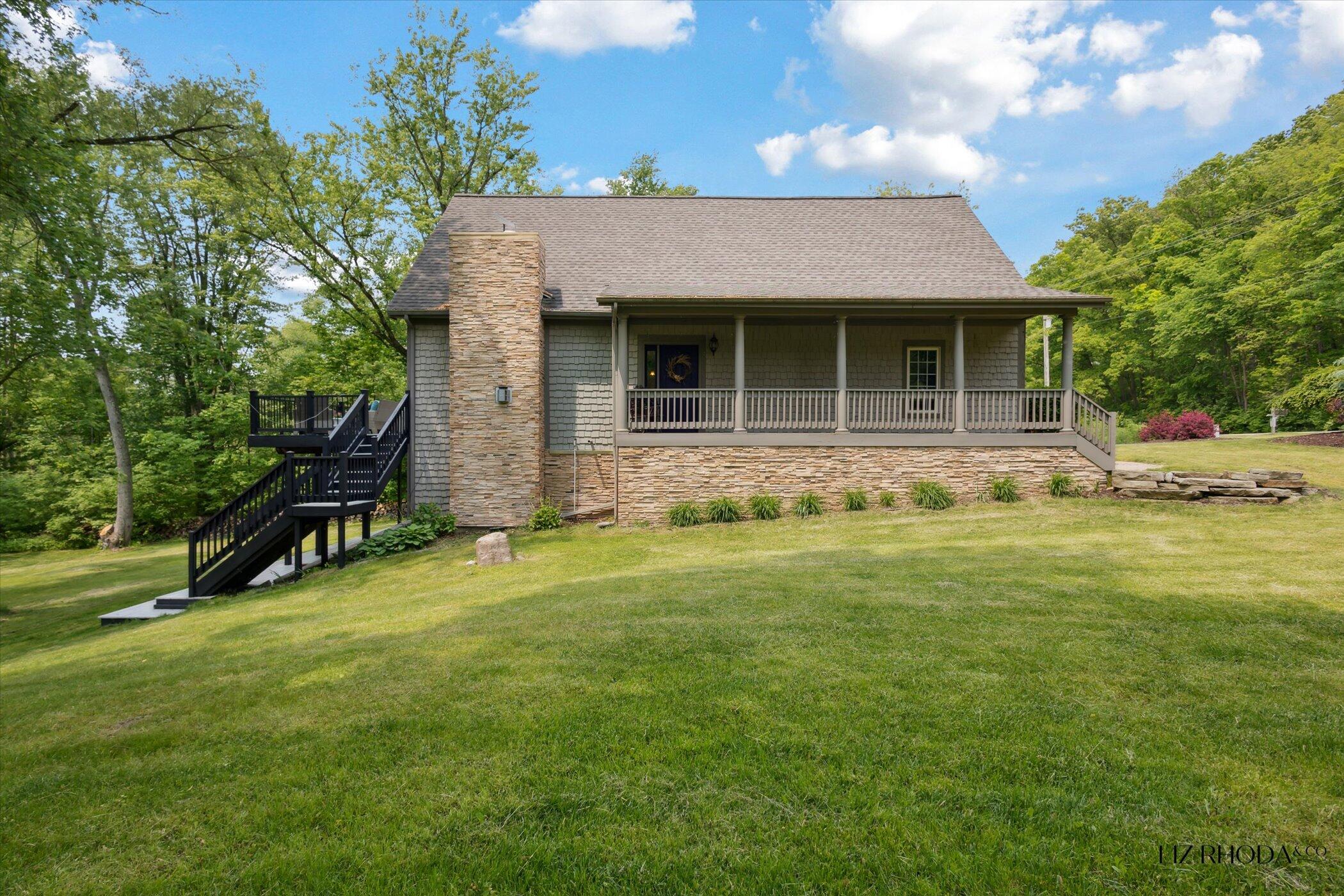 10058 Fulton Street E