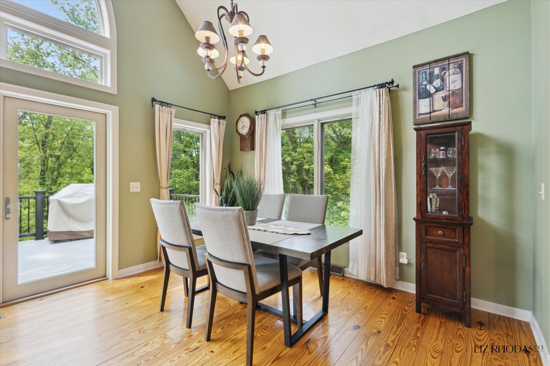 10058 Fulton Street E