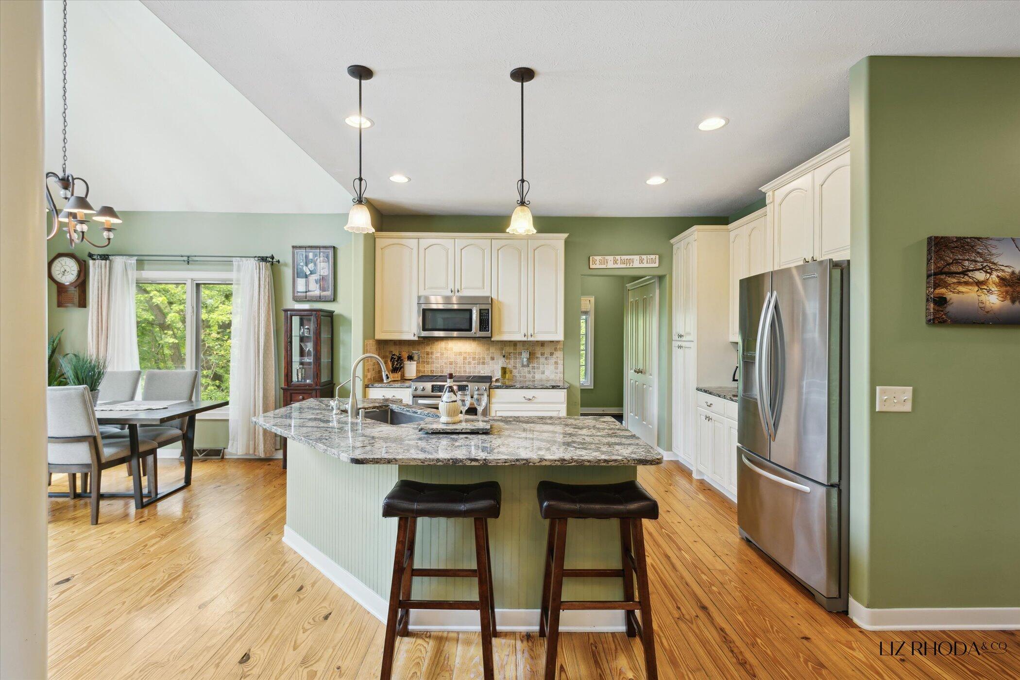 10058 Fulton Street E