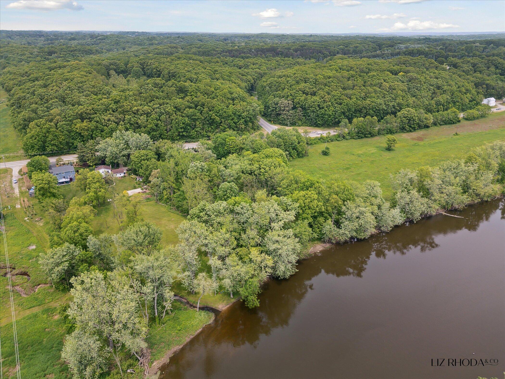 10058 Fulton Street E