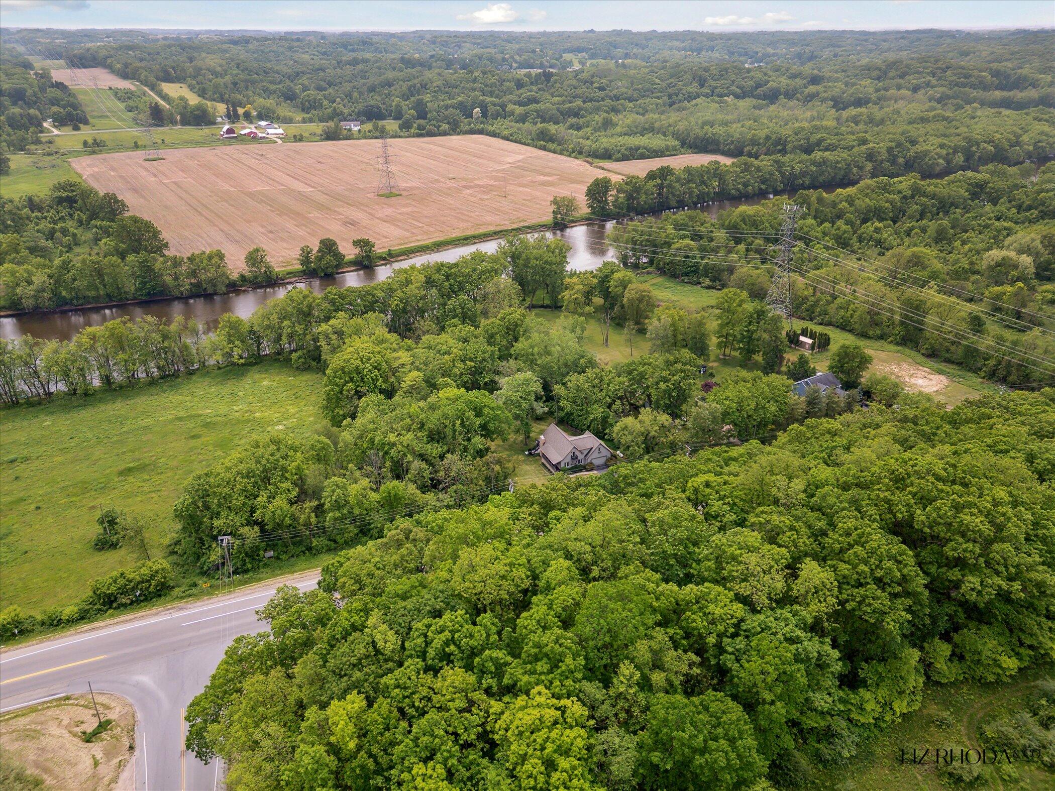 10058 Fulton Street E