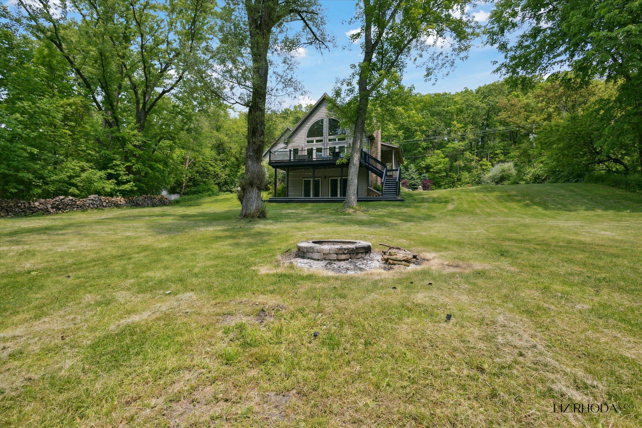 10058 Fulton Street E