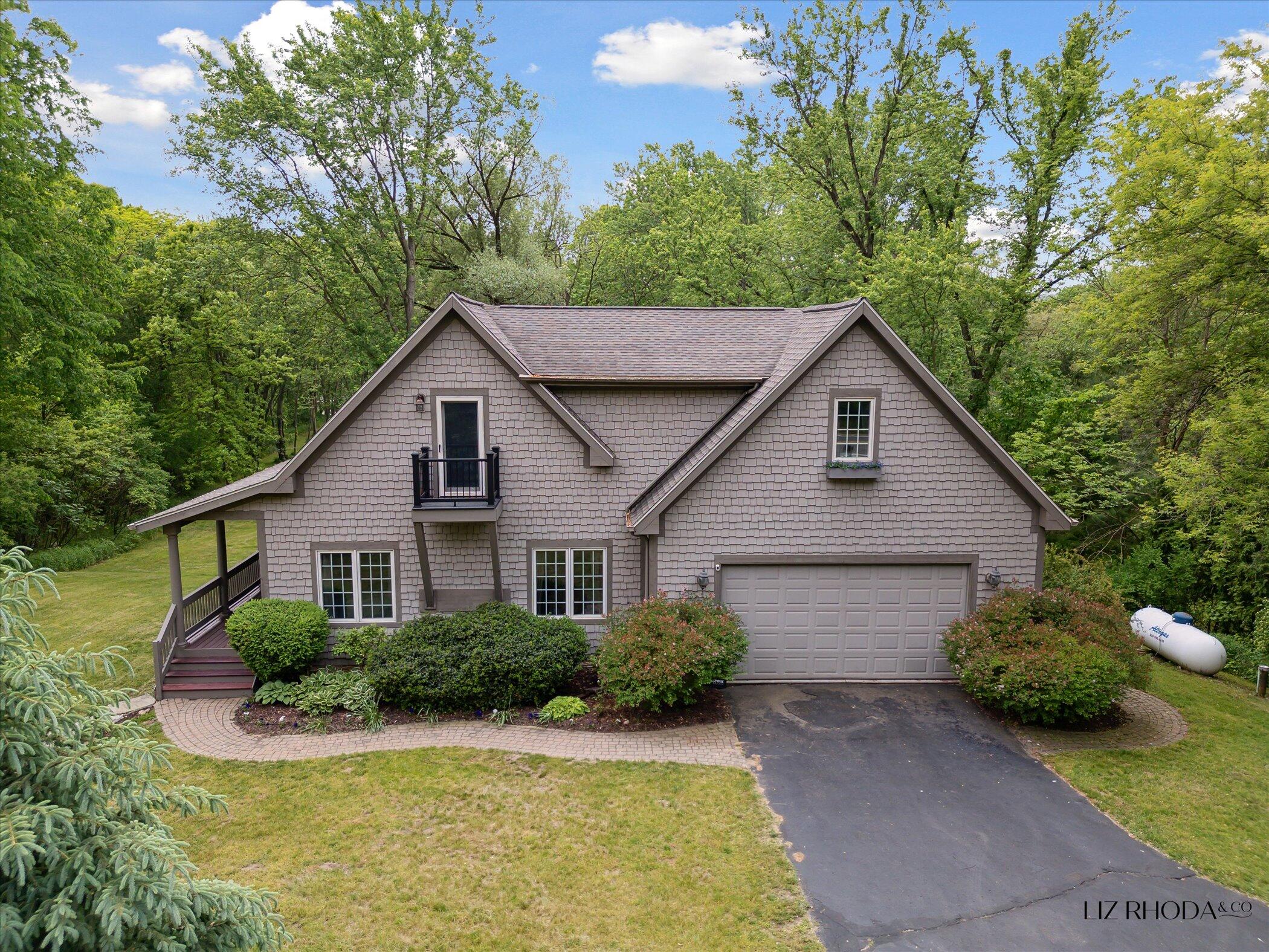 10058 Fulton Street E