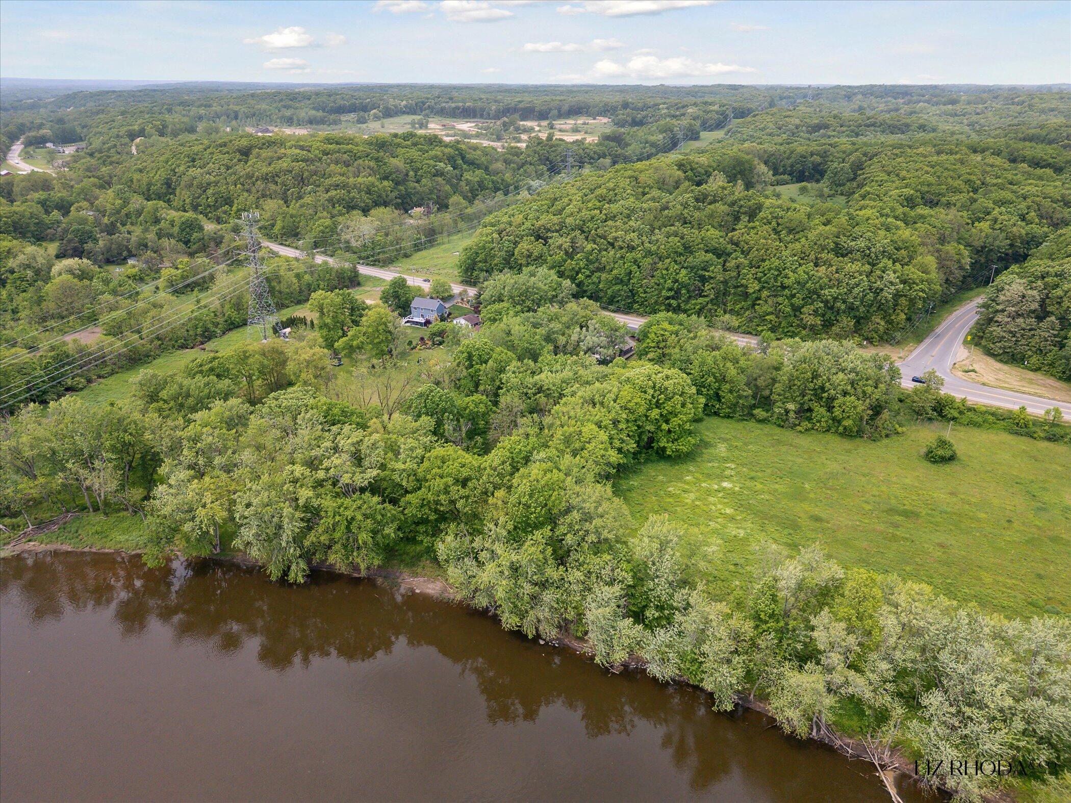 10058 Fulton Street E