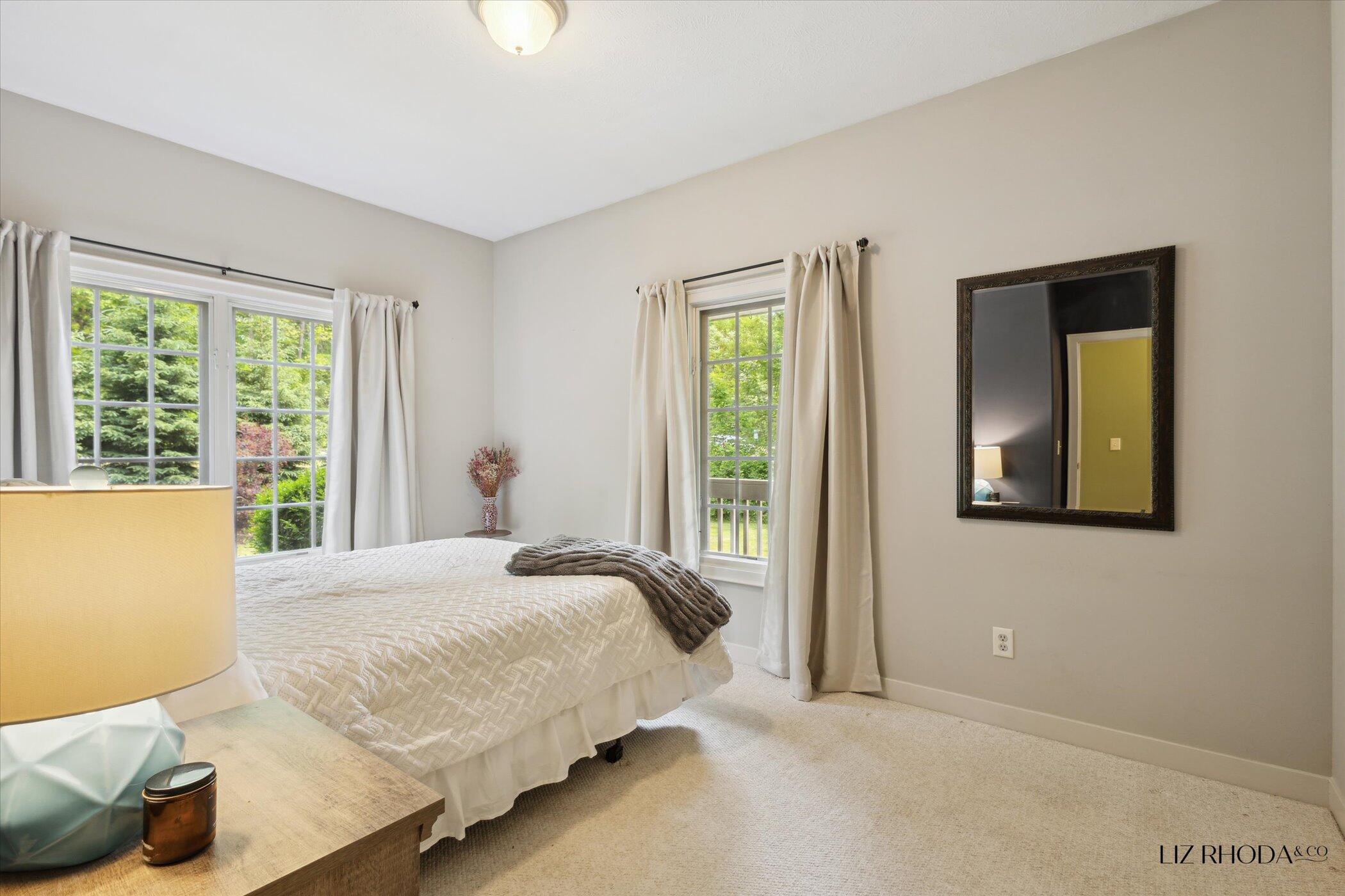 10058 Fulton Street E