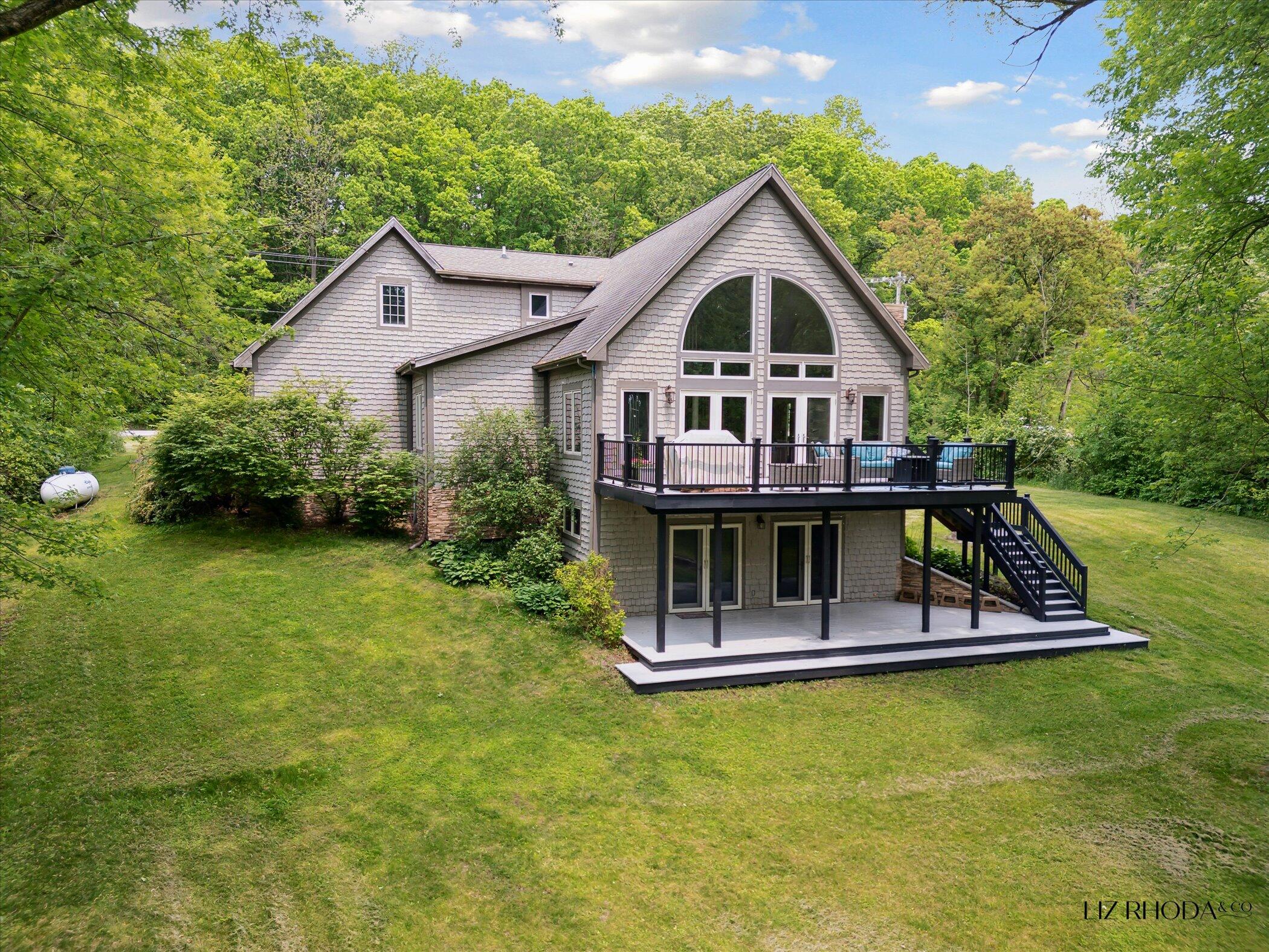 10058 Fulton Street E