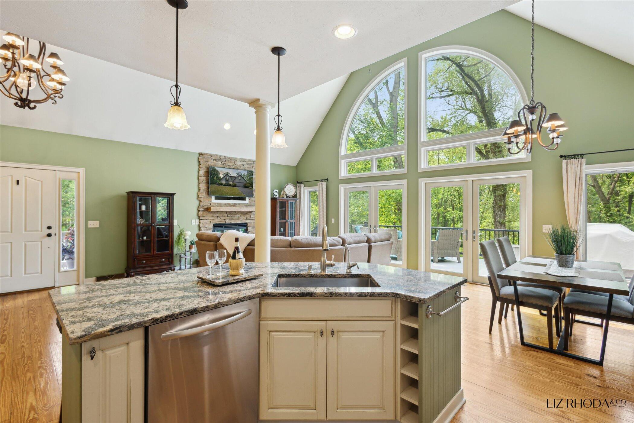 10058 Fulton Street E