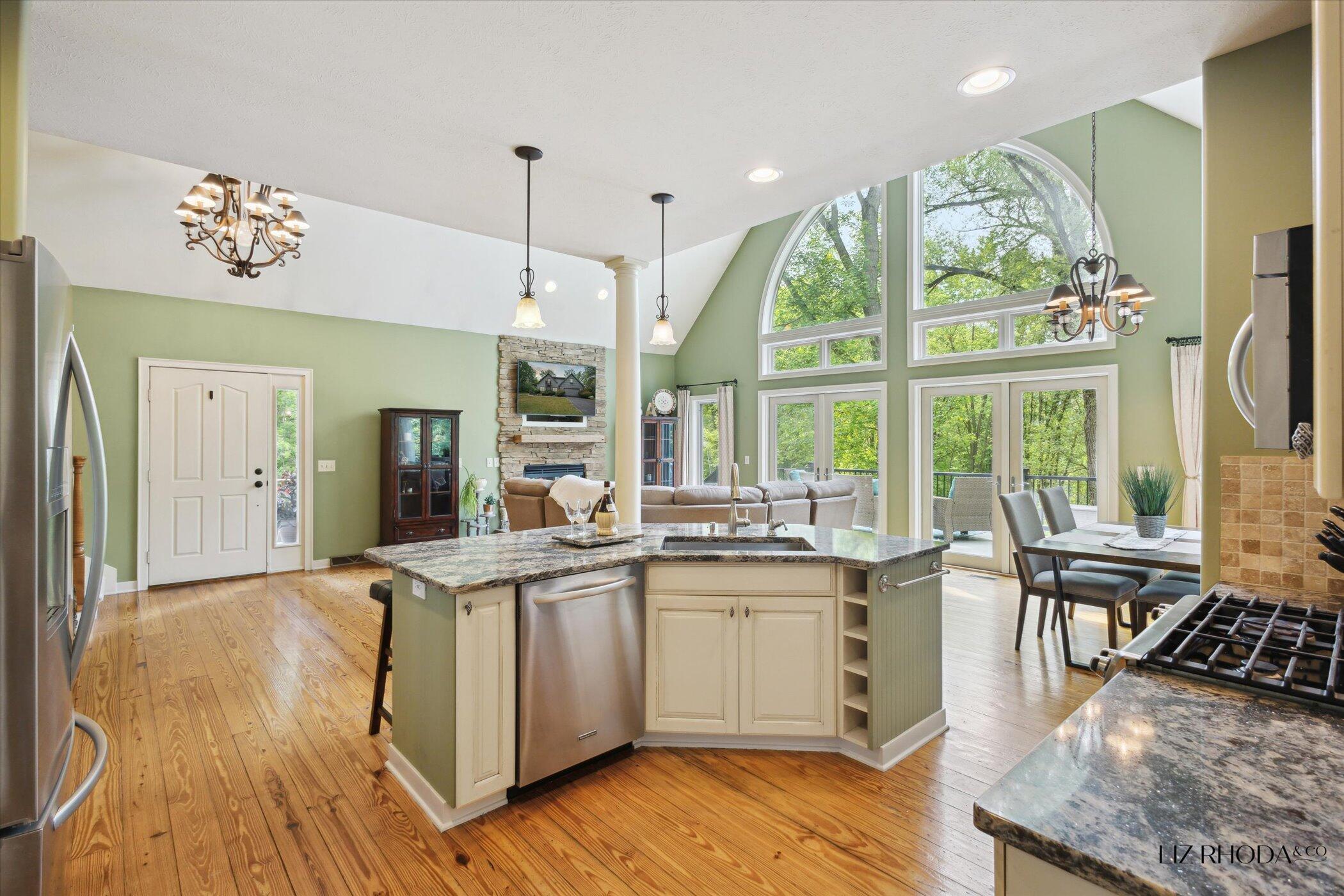 10058 Fulton Street E