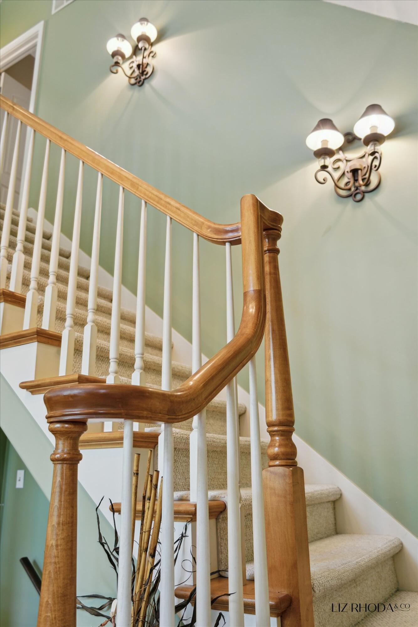 10058 Fulton Street E