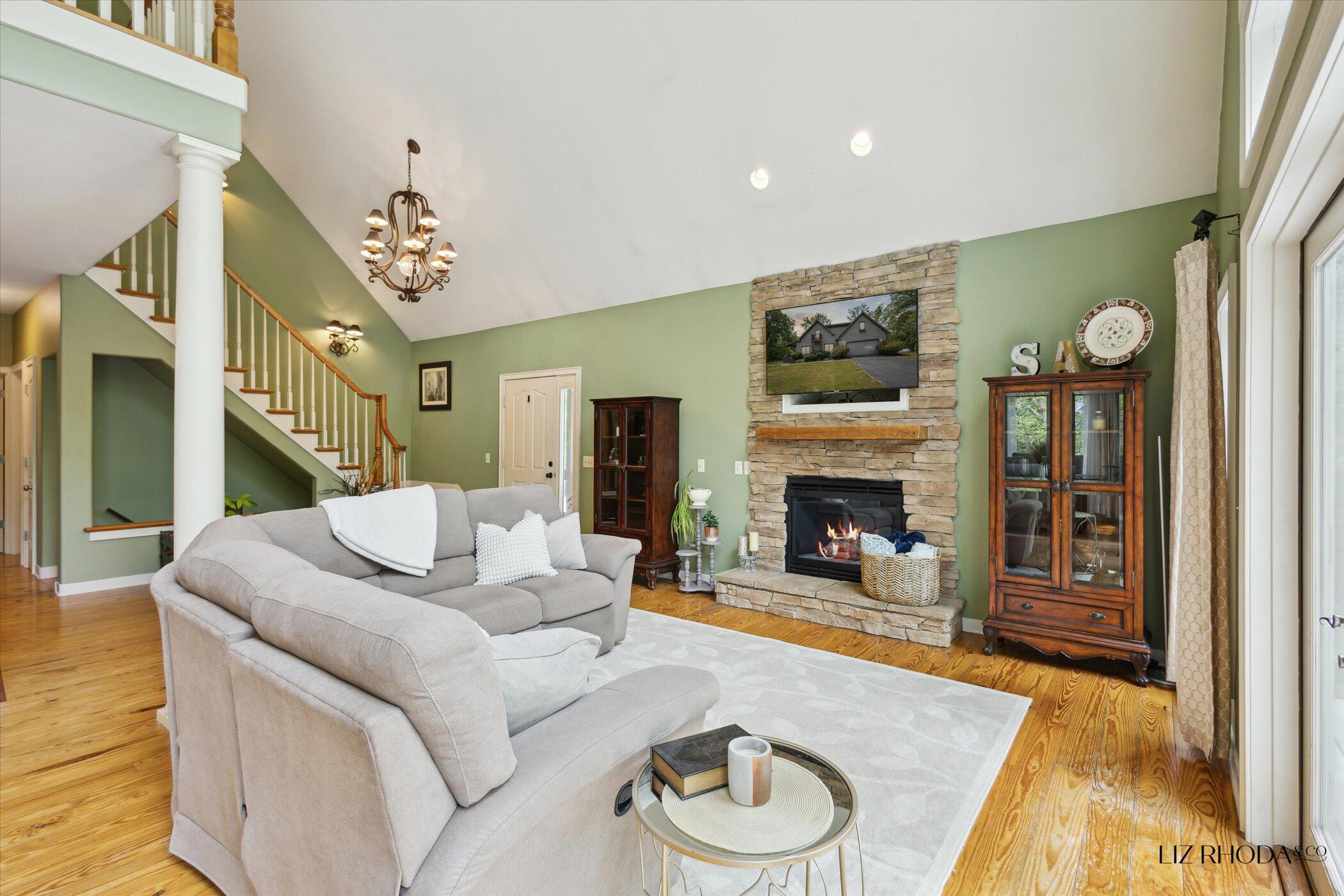 10058 Fulton Street E