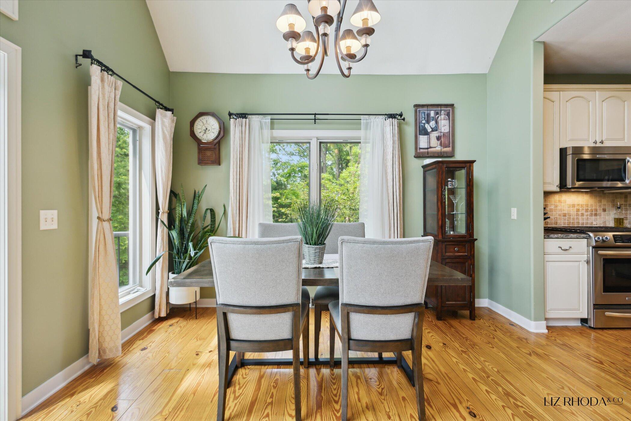 10058 Fulton Street E