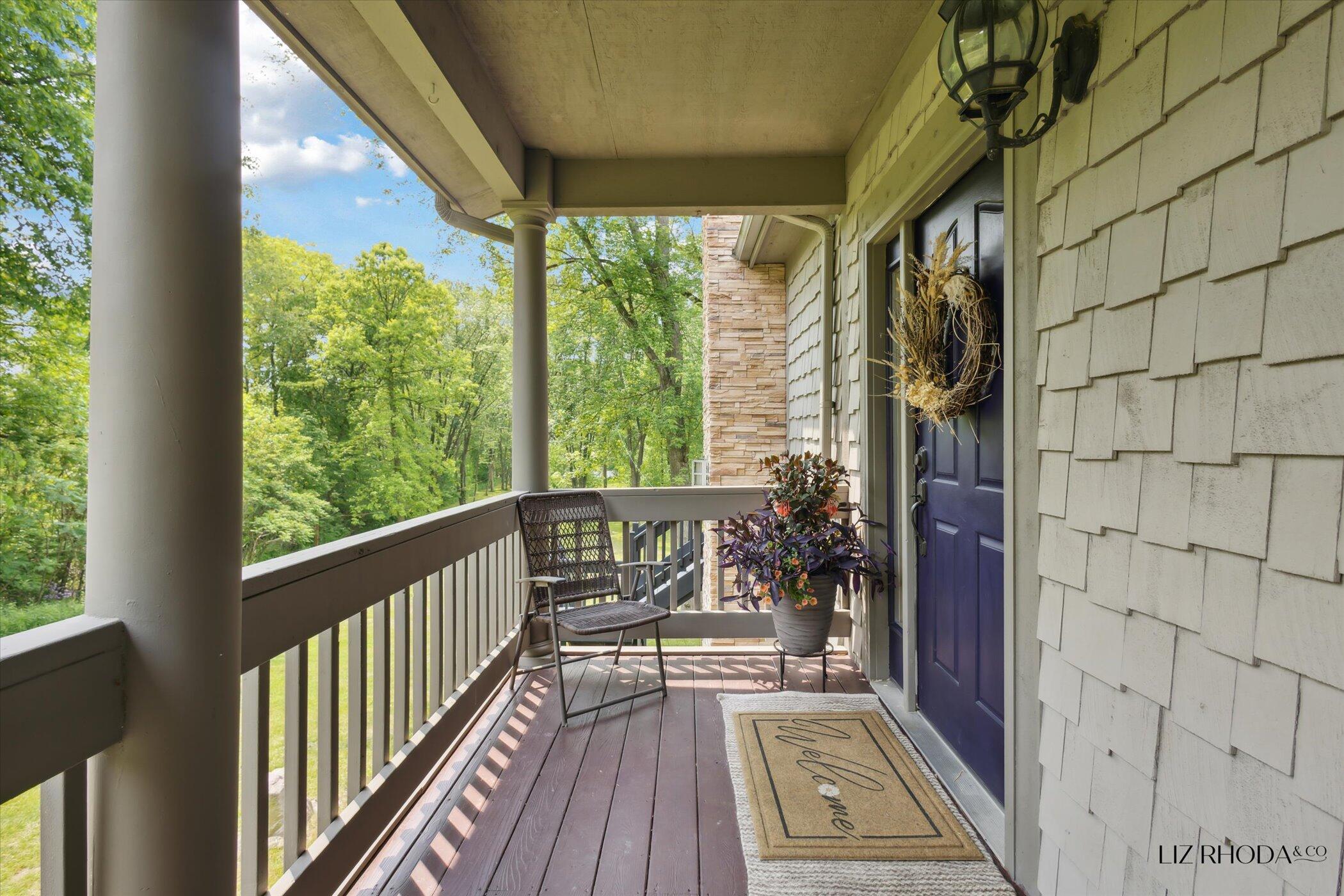 10058 Fulton Street E