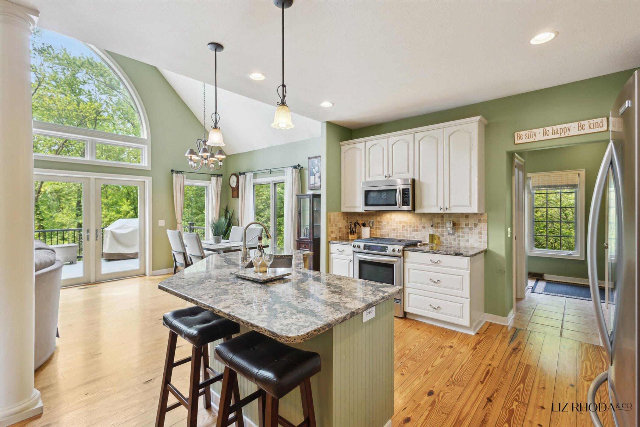 10058 Fulton Street E