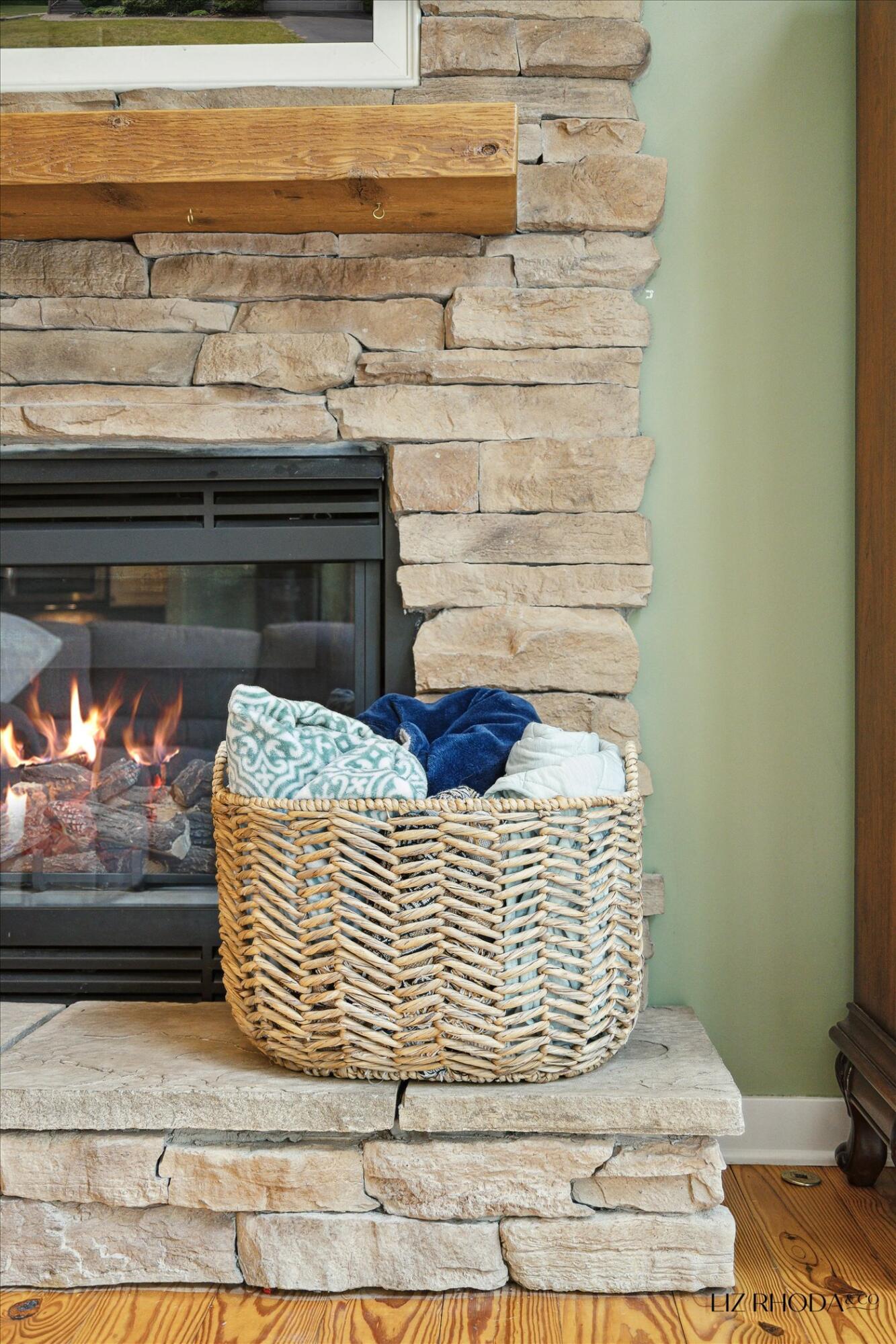 10058 Fulton Street E