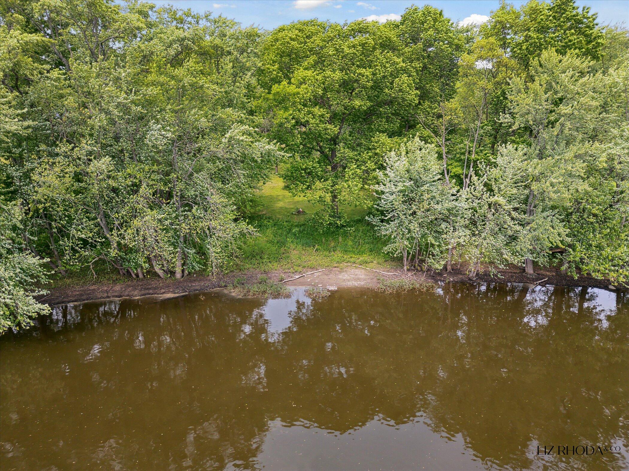 10058 Fulton Street E