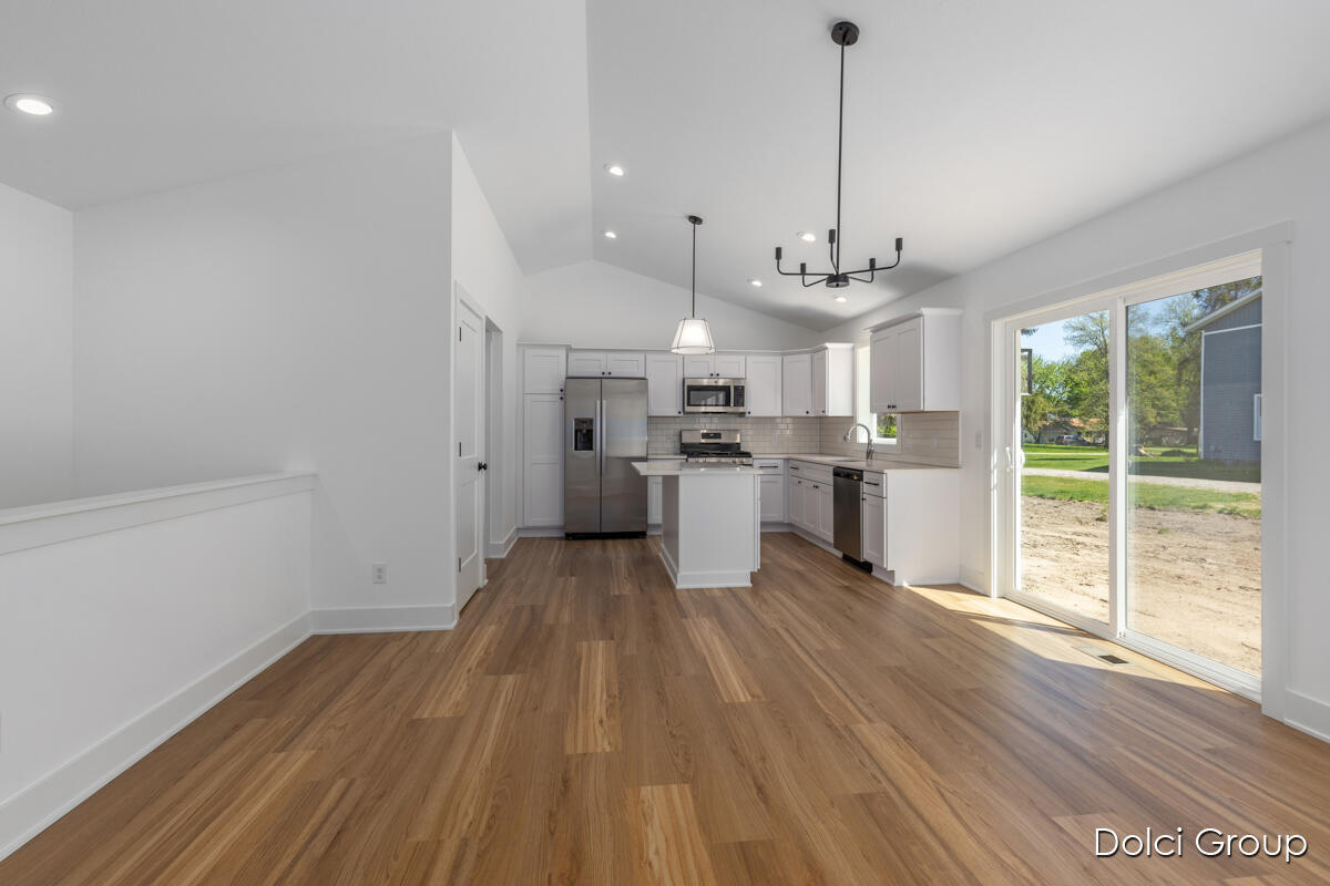 4020 Tall Timber Drive NW