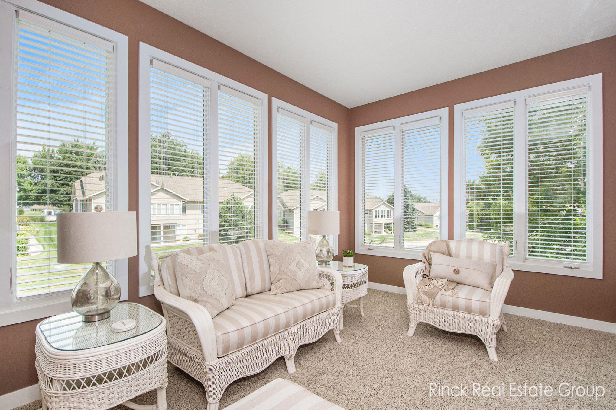 3845 Canterbury Drive 26