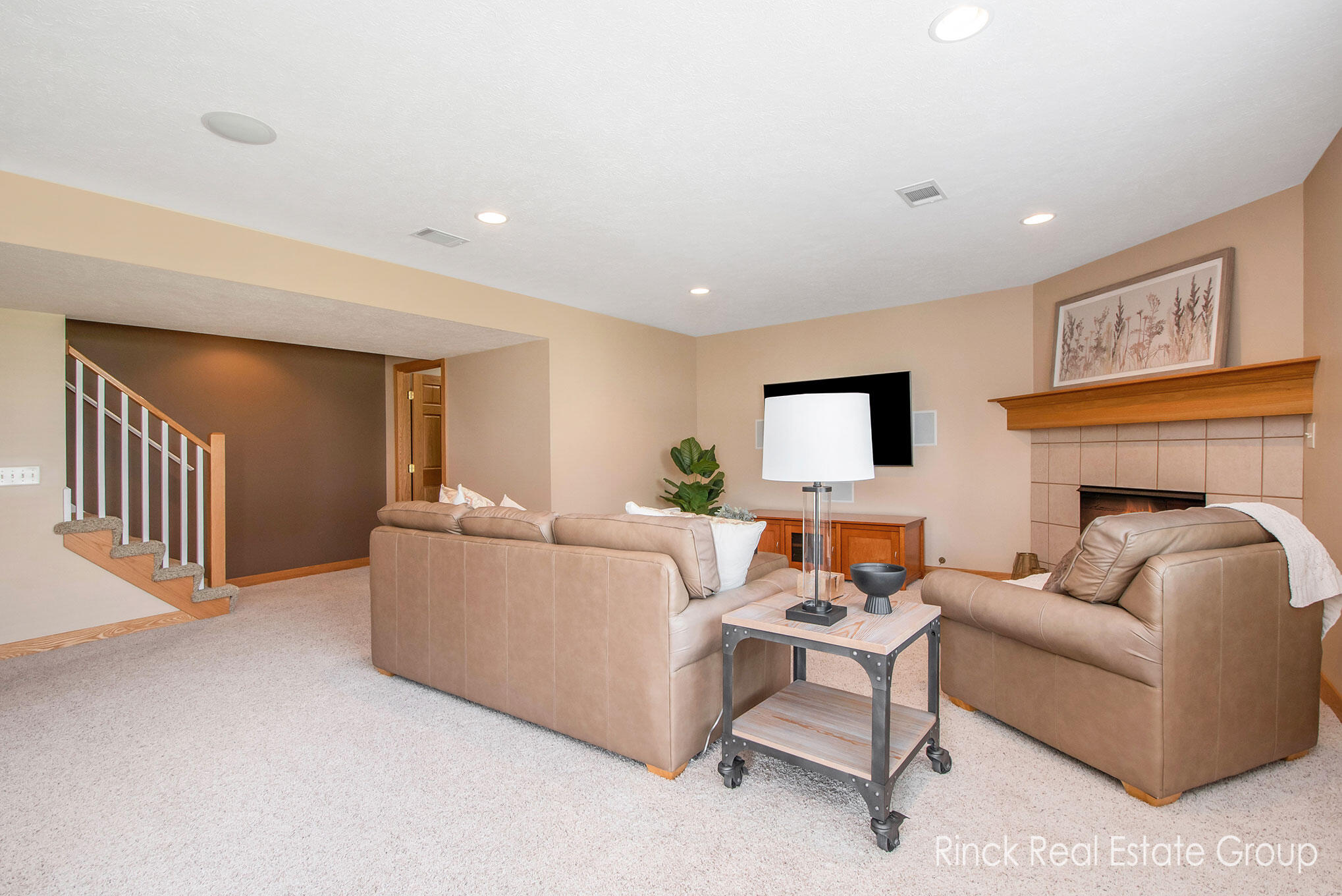 3845 Canterbury Drive 26