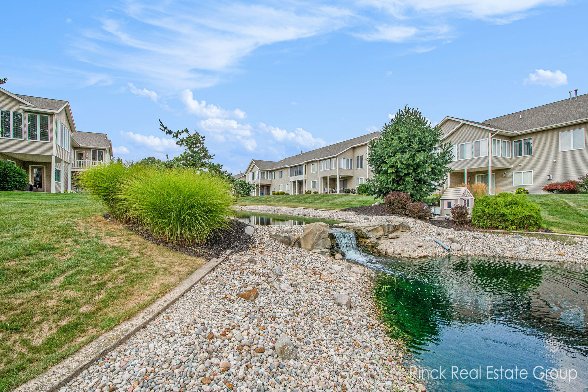 3845 Canterbury Drive 26