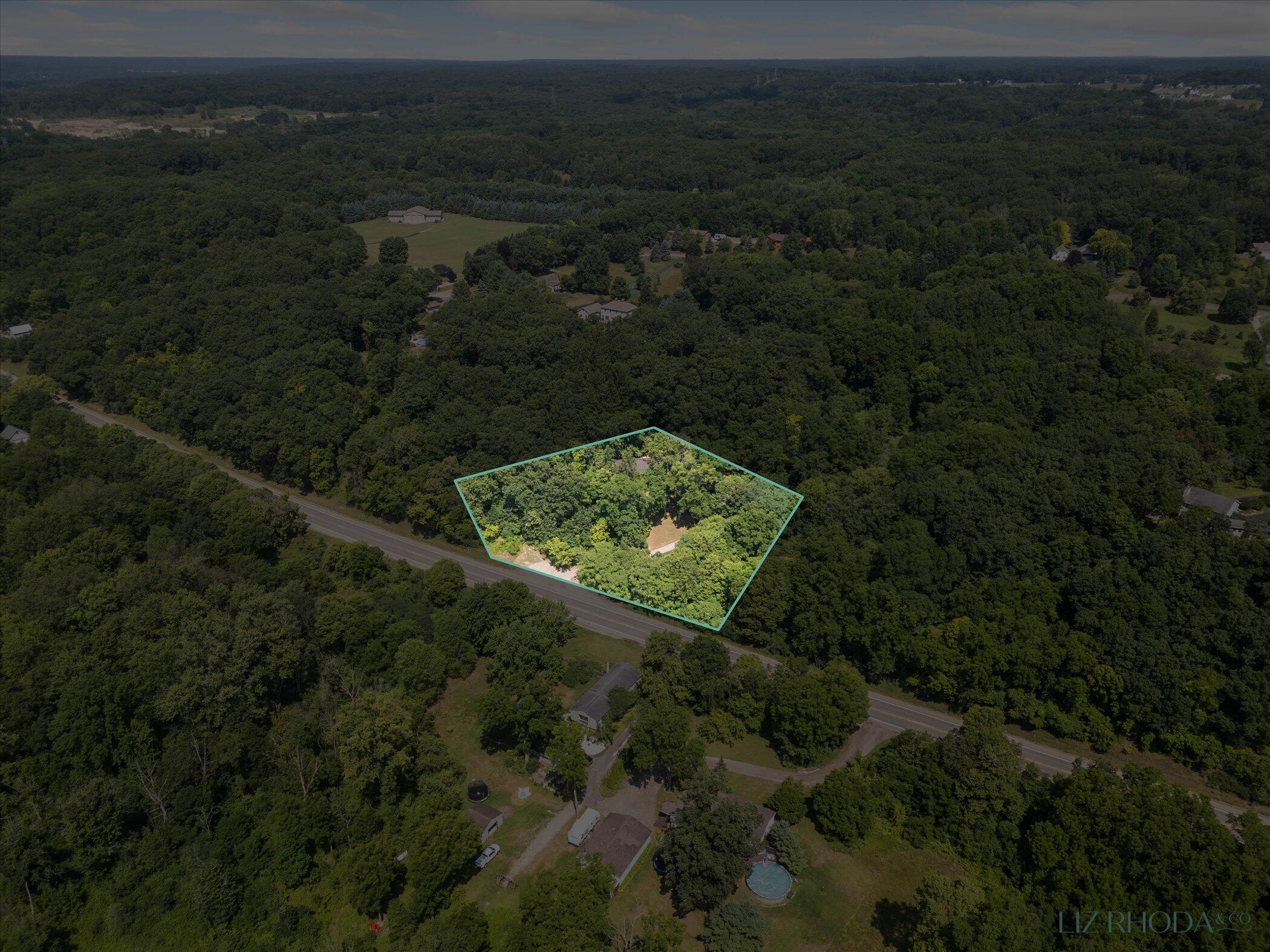 10505 Fulton Street E