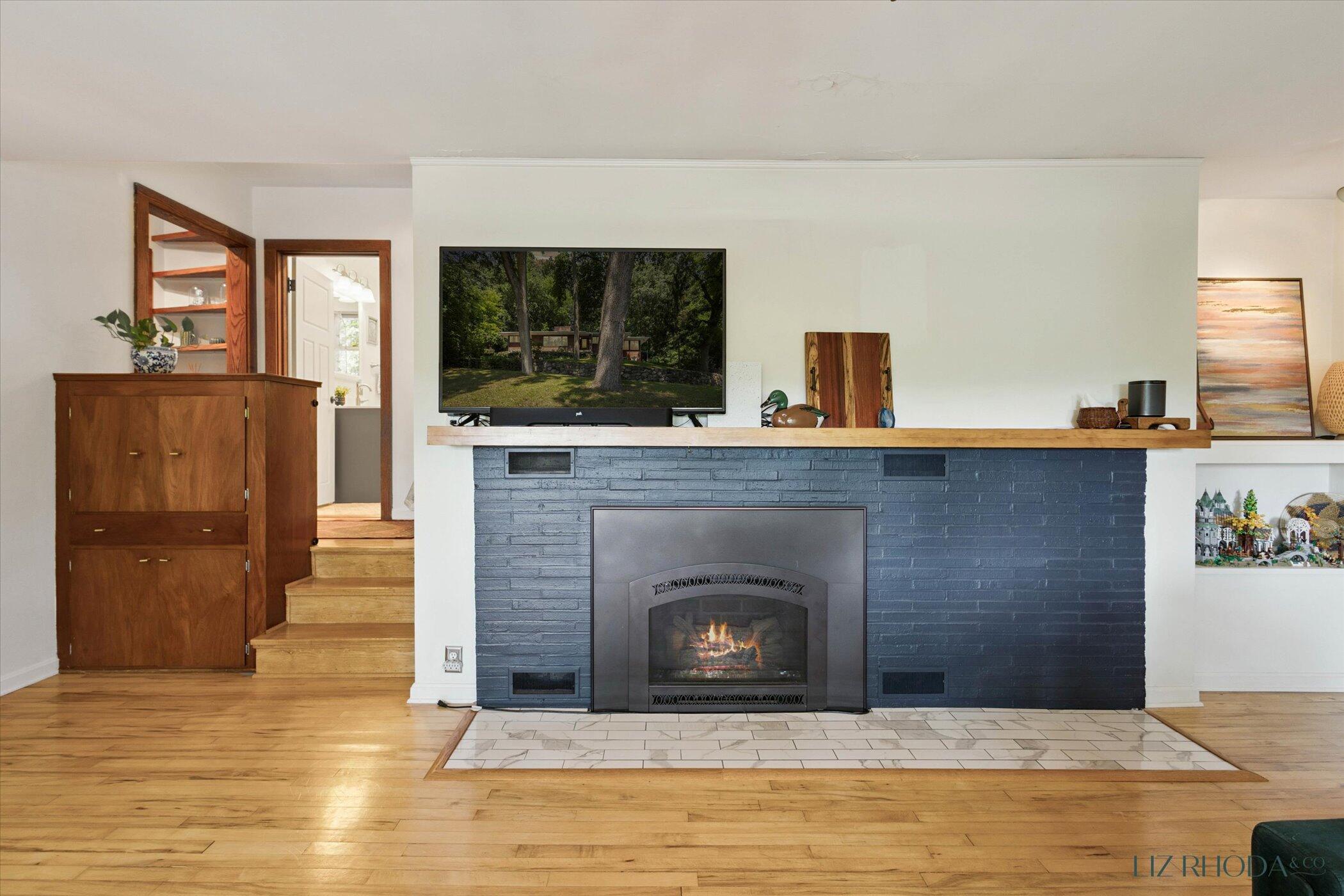 10505 Fulton Street E