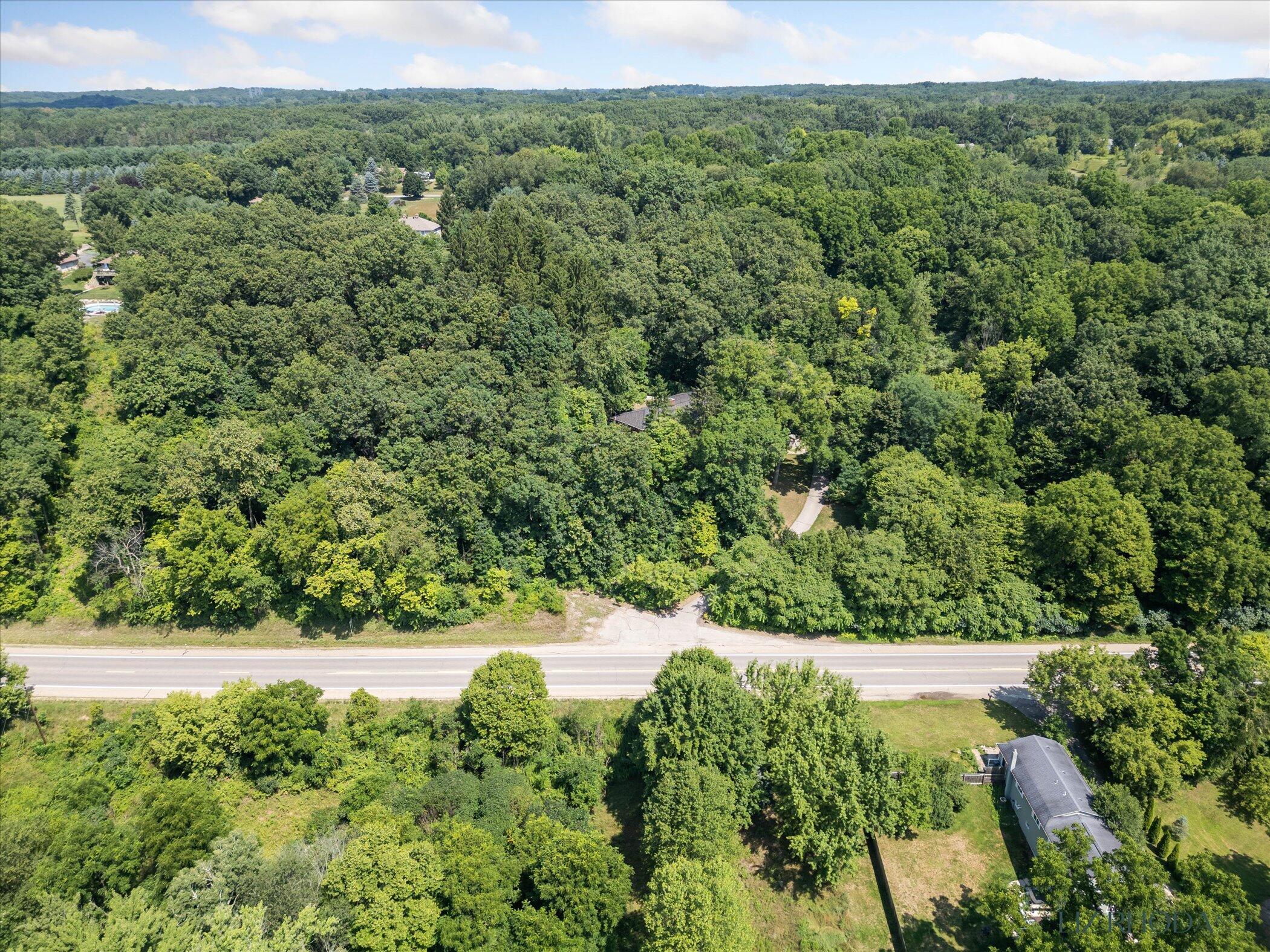 10505 Fulton Street E