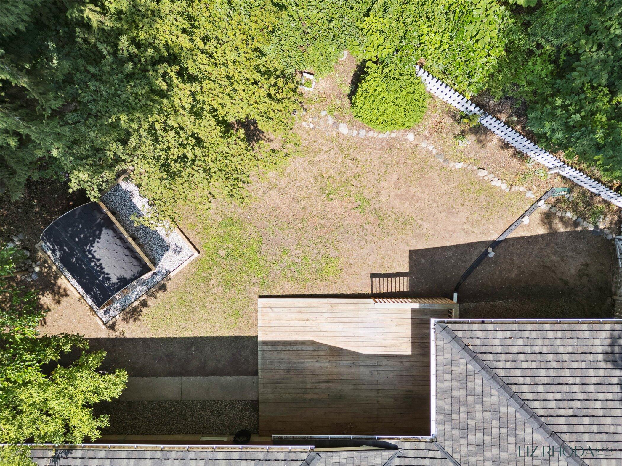 10505 Fulton Street E