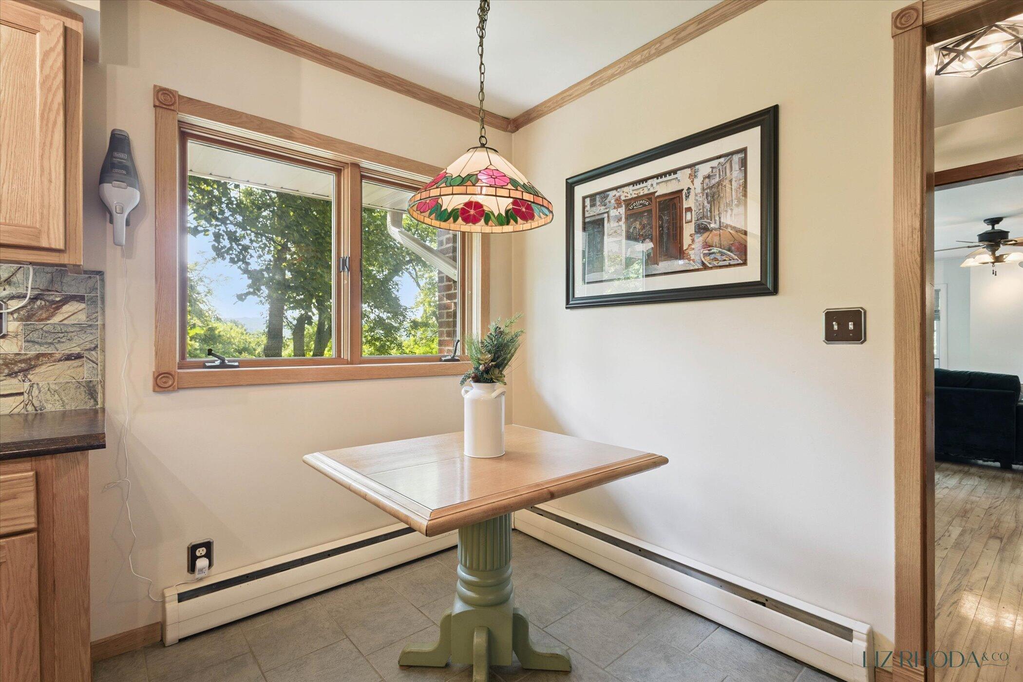 10505 Fulton Street E