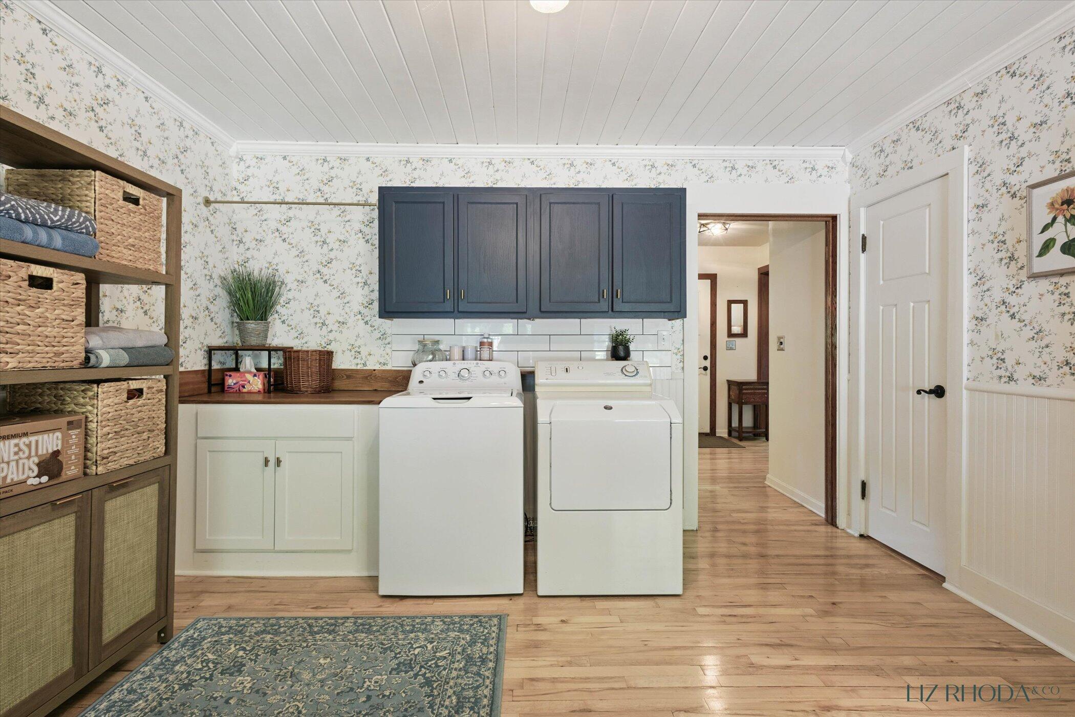 10505 Fulton Street E