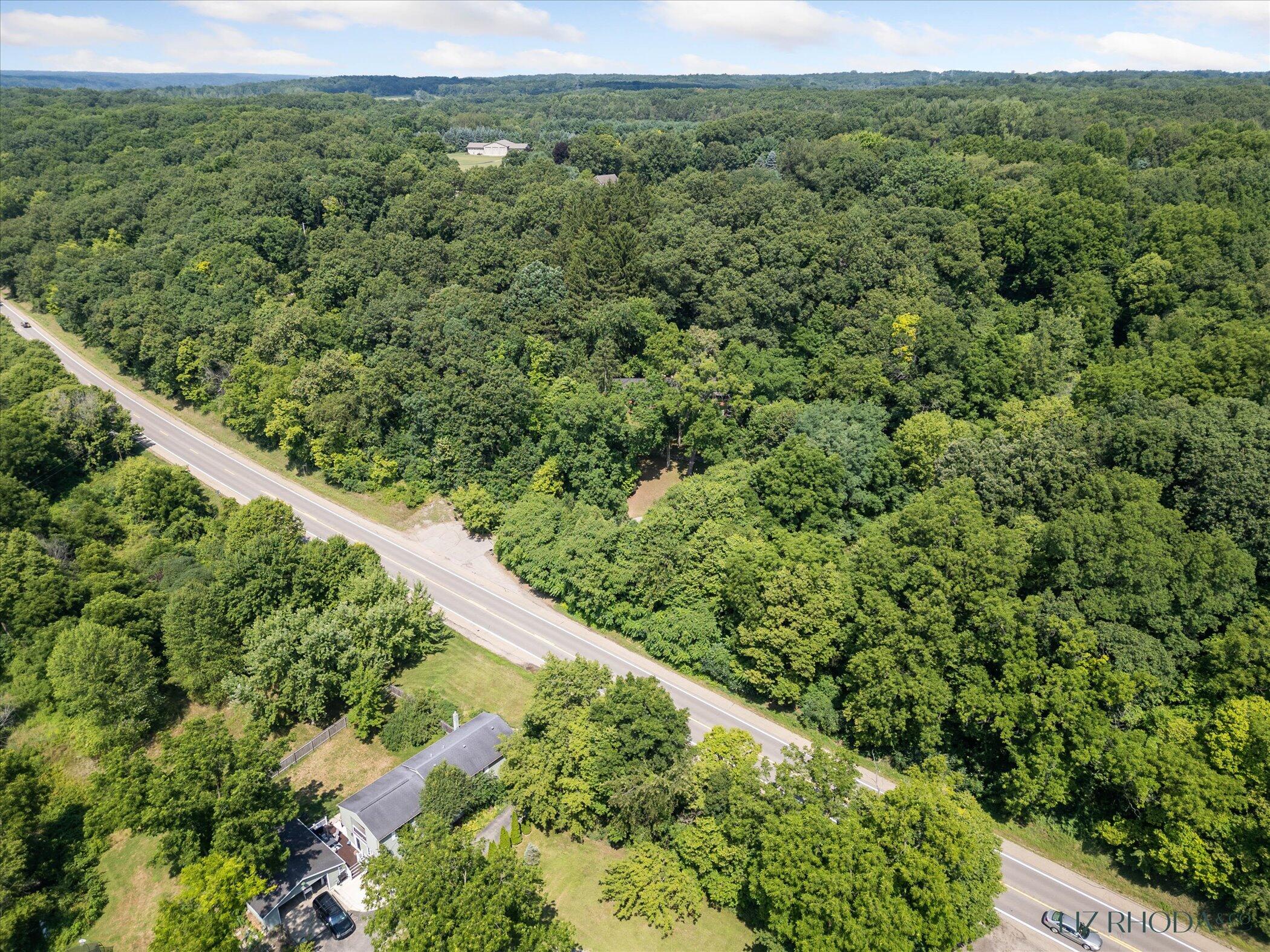 10505 Fulton Street E