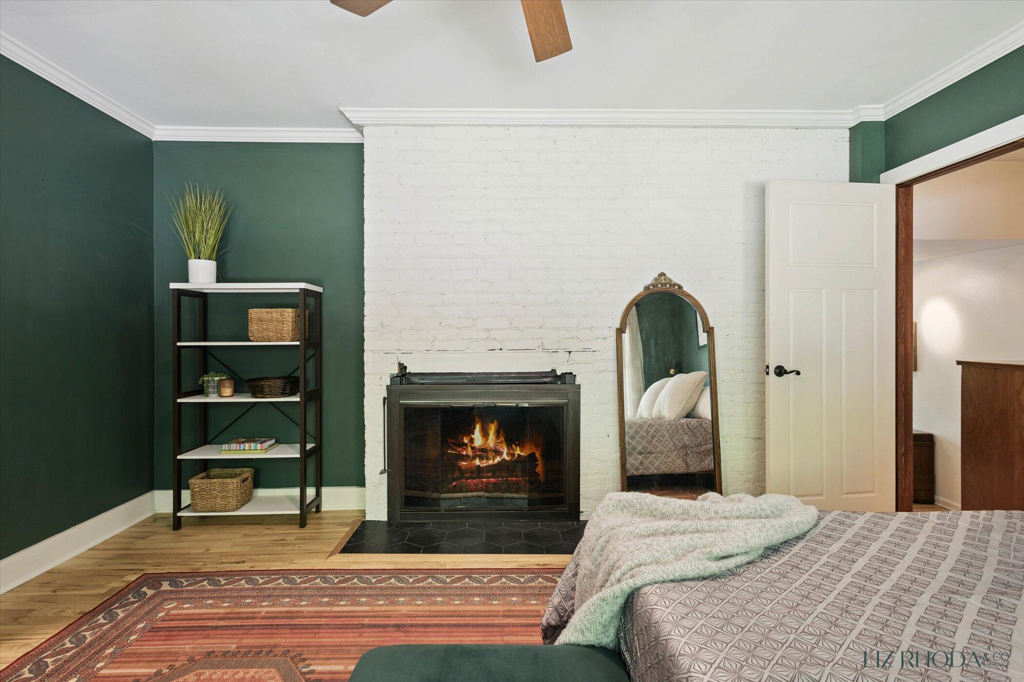 10505 Fulton Street E