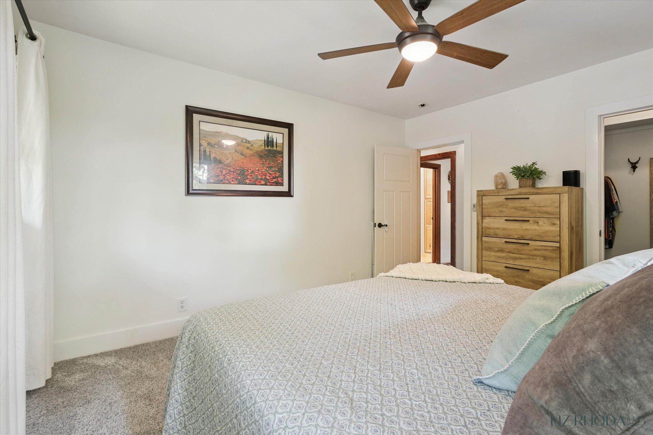 10505 Fulton Street E