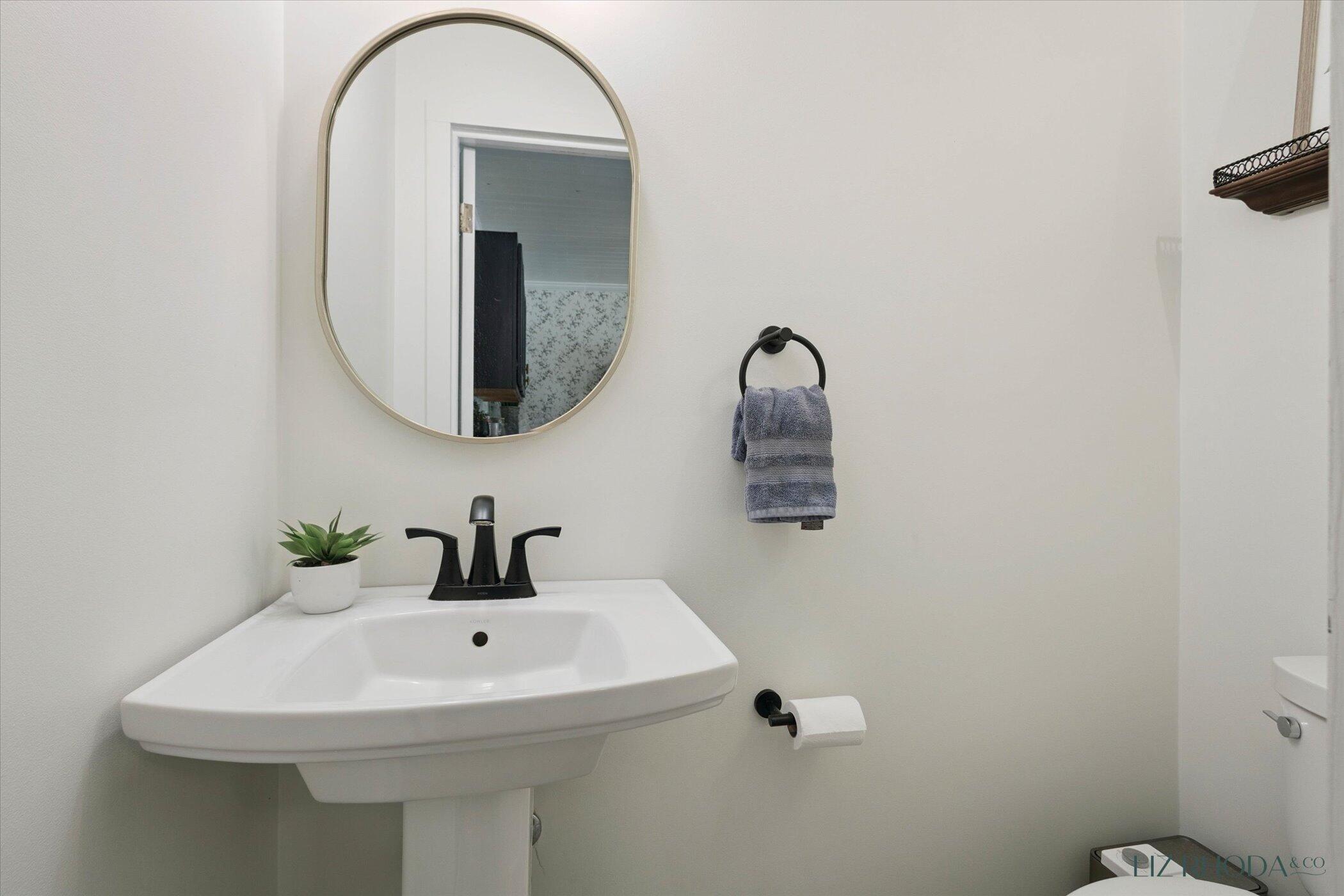 10505 Fulton Street E