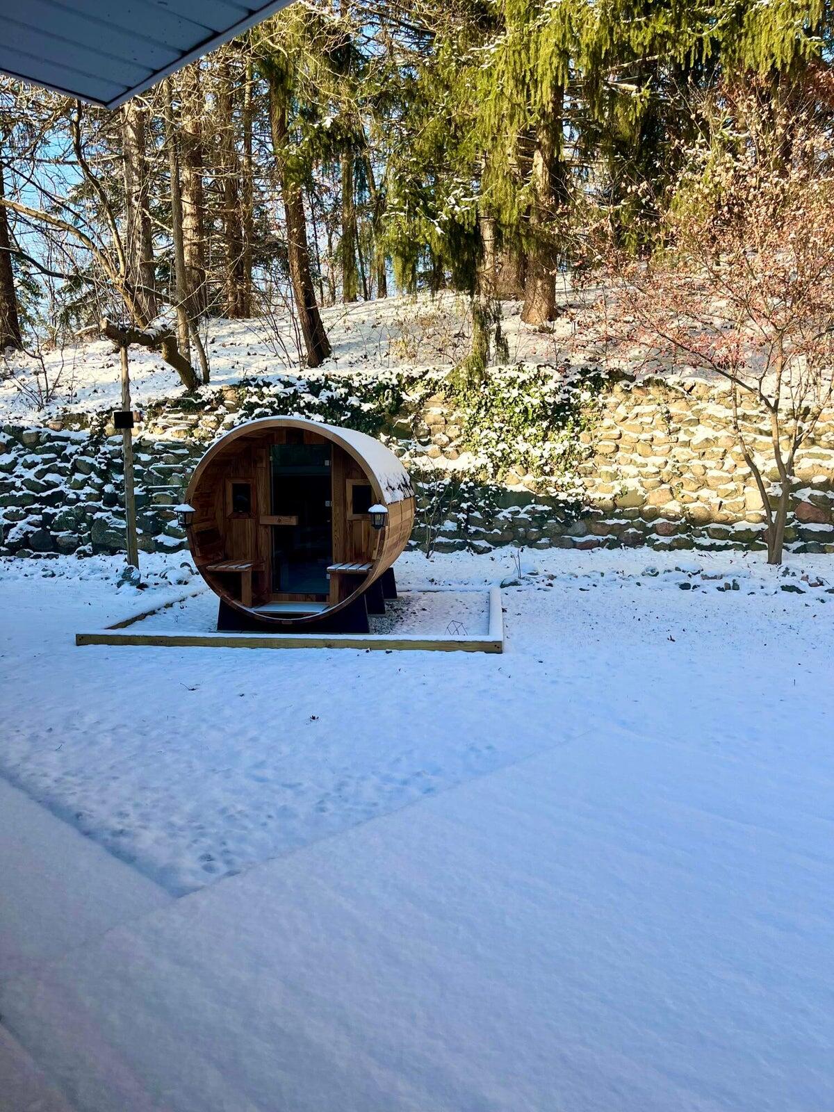 10505 Fulton Street E