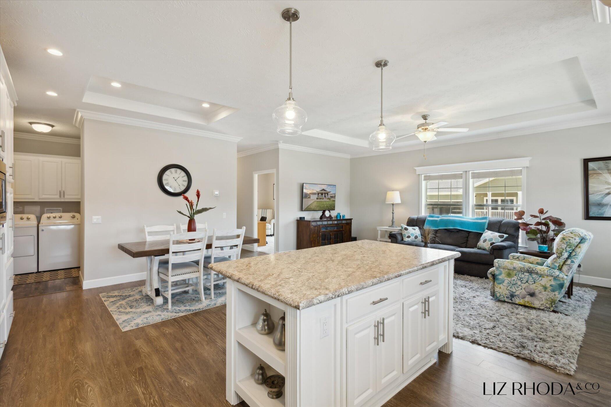 5933 Trillium Hills Drive NE