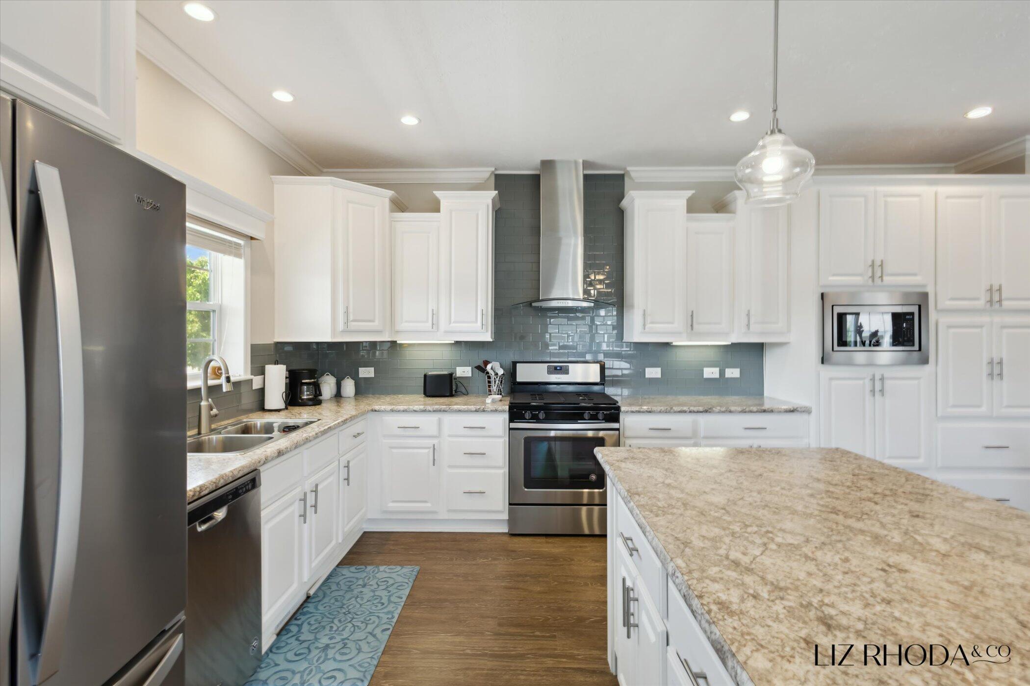 5933 Trillium Hills Drive NE