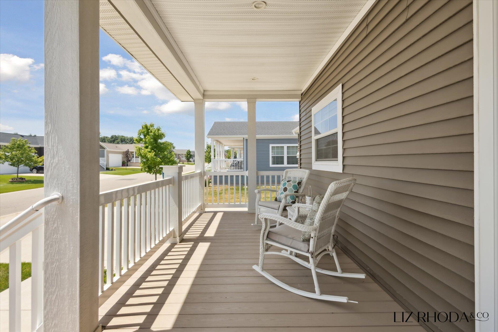 5933 Trillium Hills Drive NE