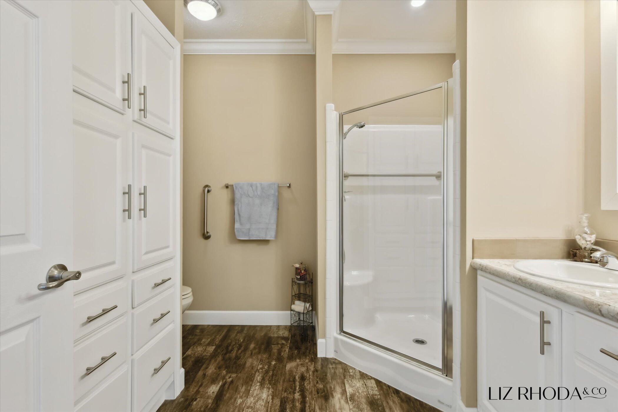 5933 Trillium Hills Drive NE