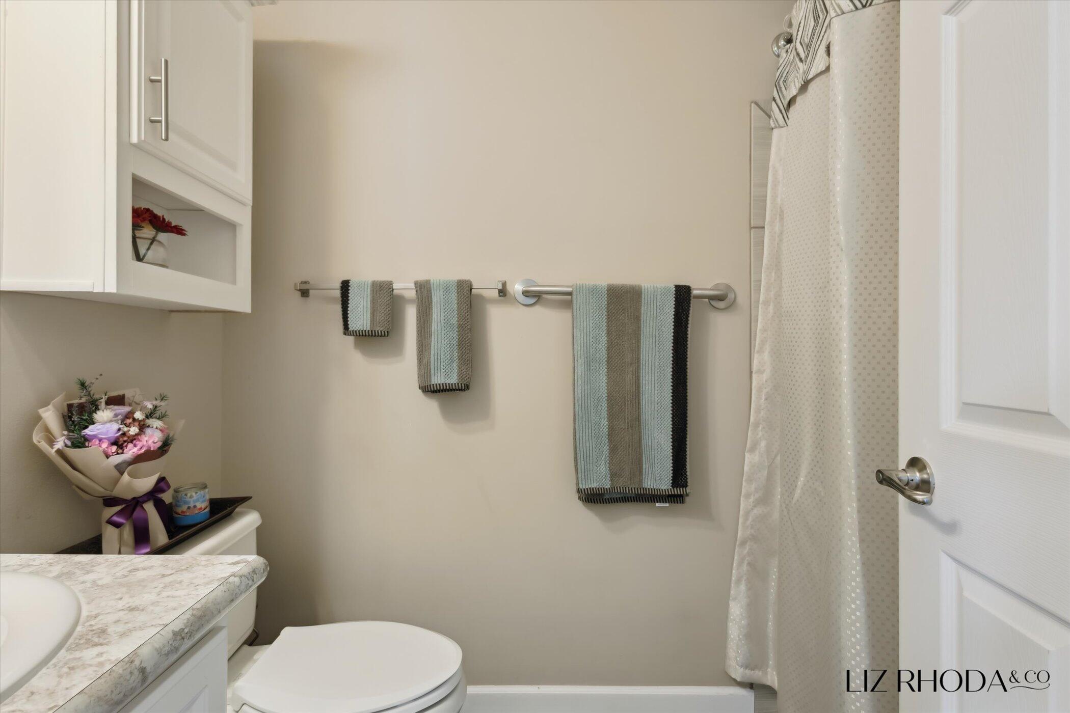 5933 Trillium Hills Drive NE