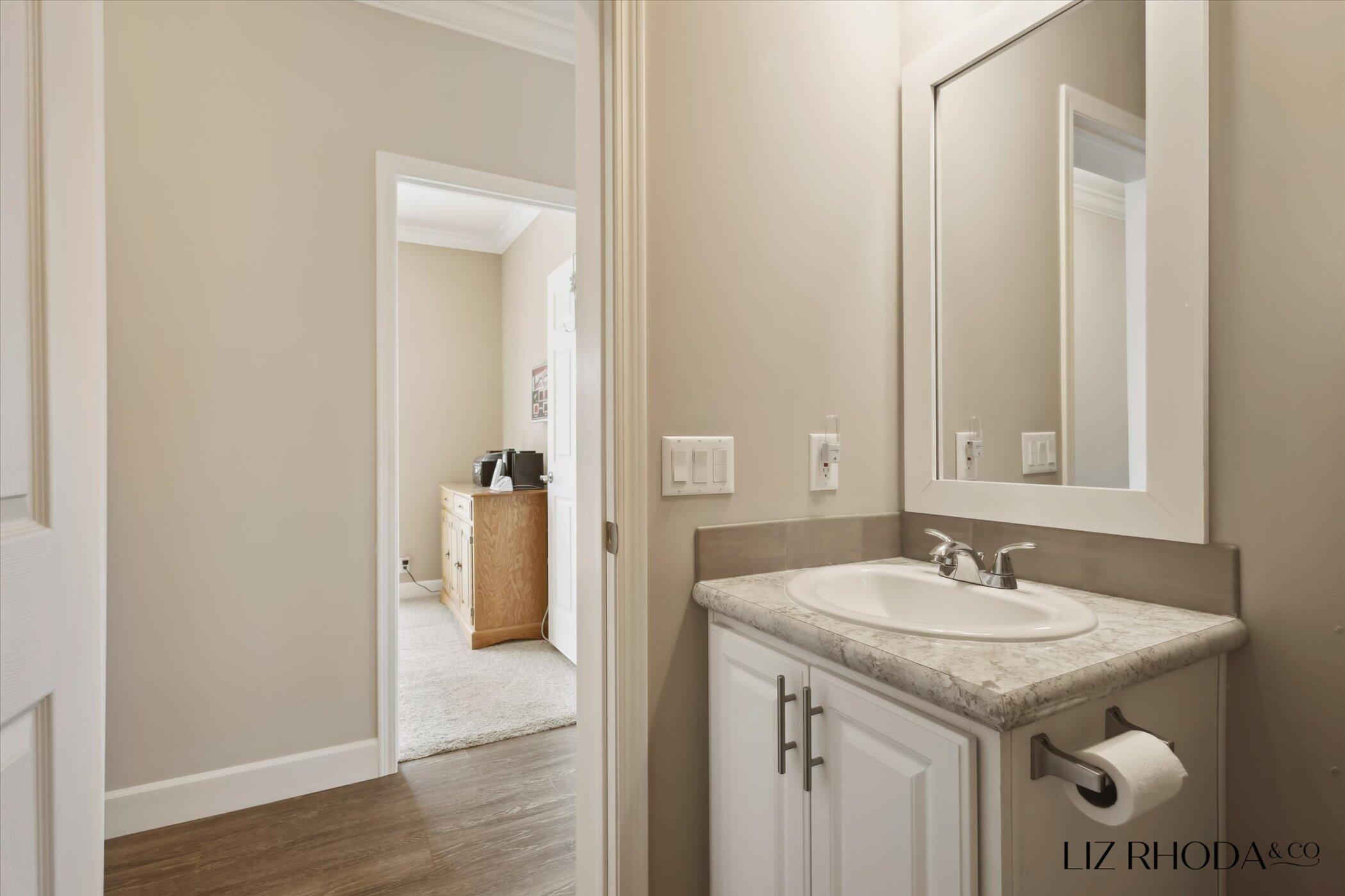 5933 Trillium Hills Drive NE