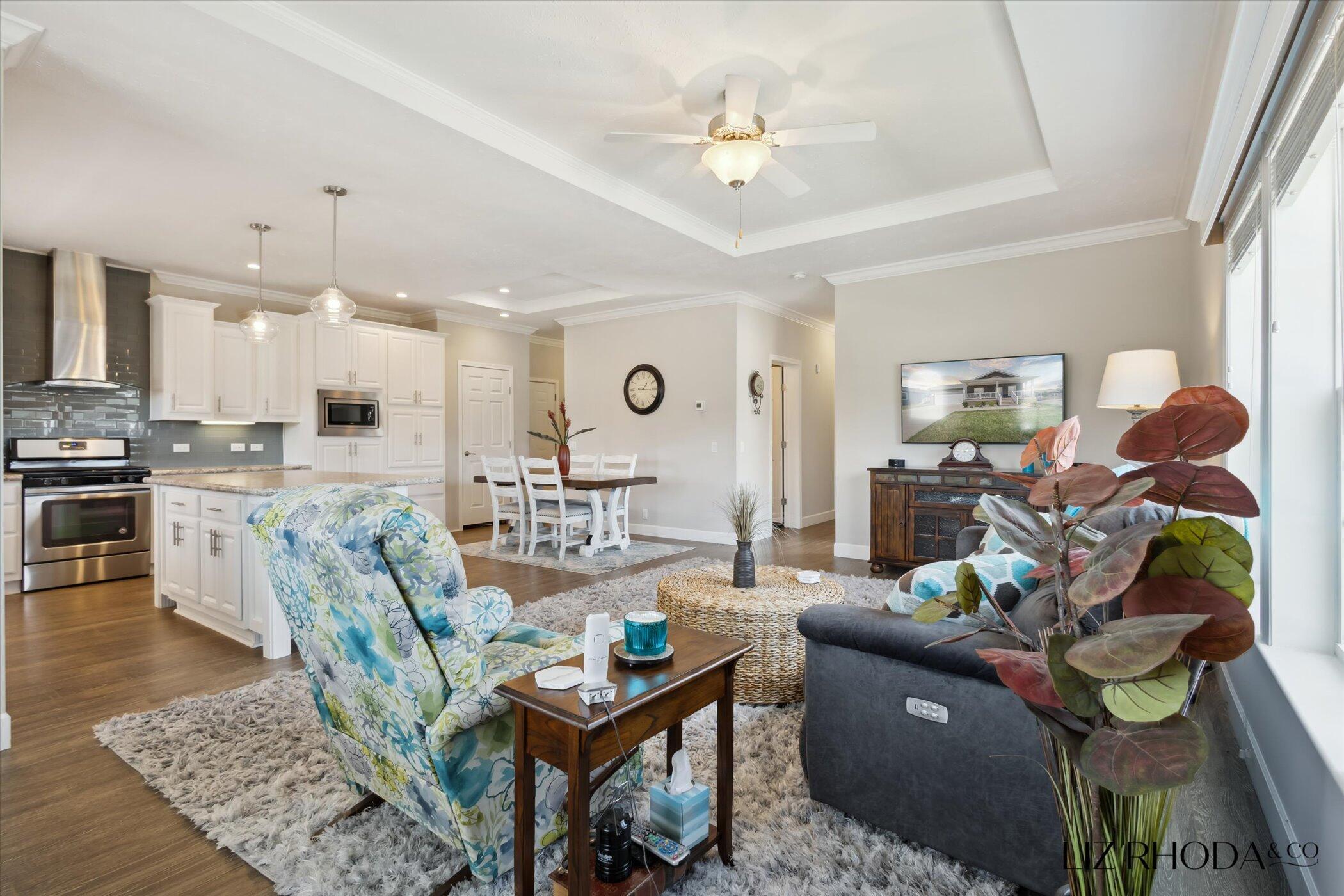 5933 Trillium Hills Drive NE