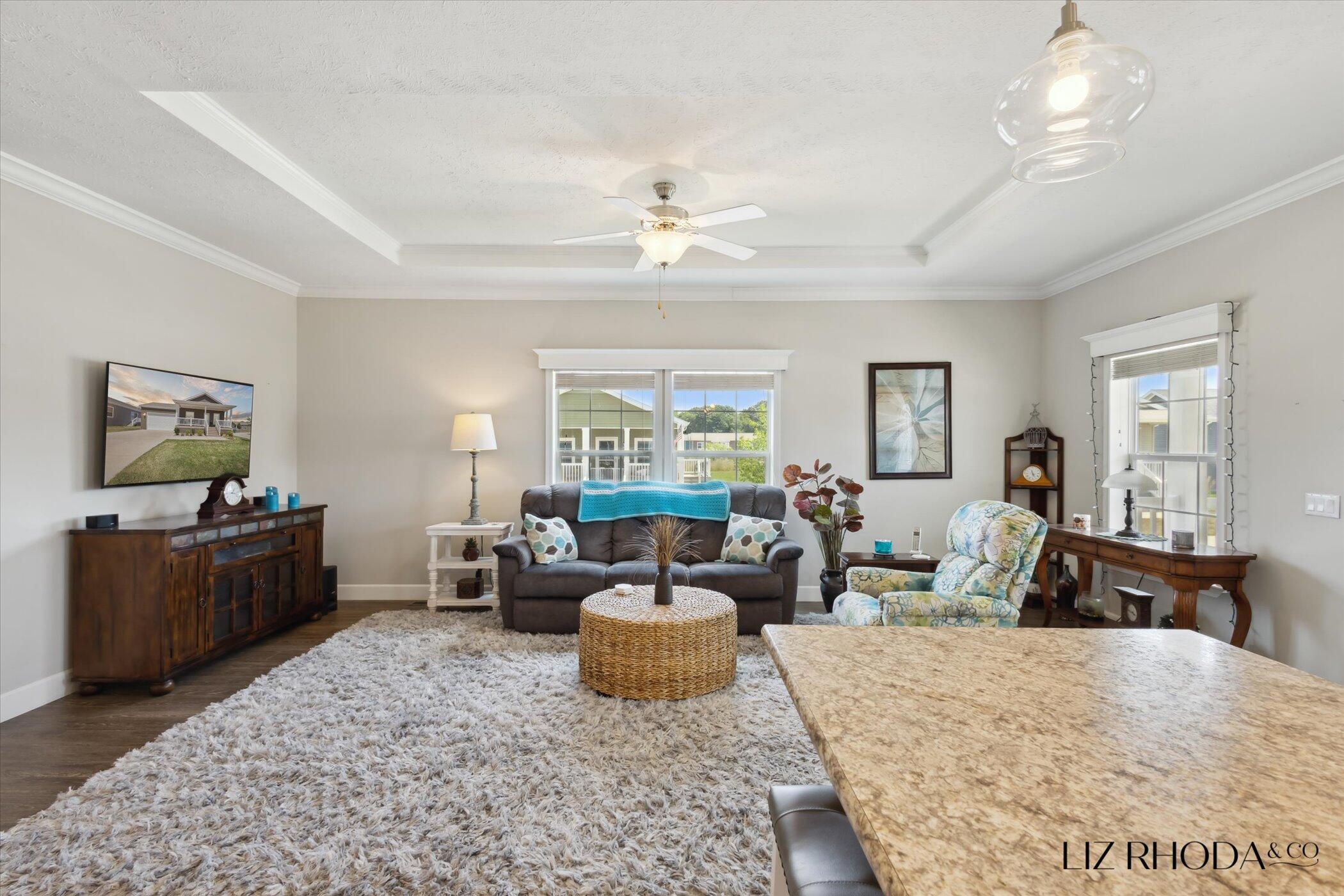 5933 Trillium Hills Drive NE