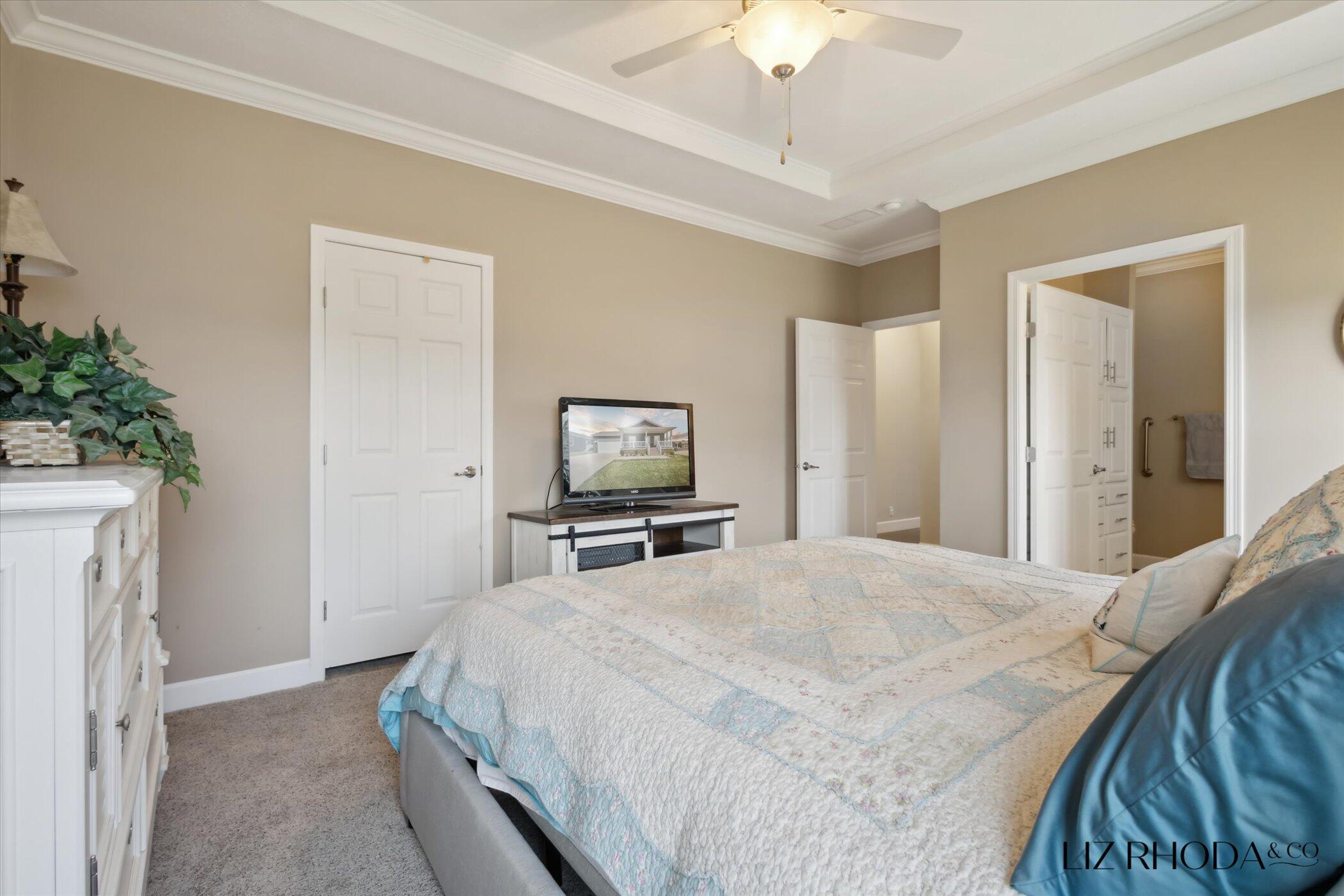 5933 Trillium Hills Drive NE