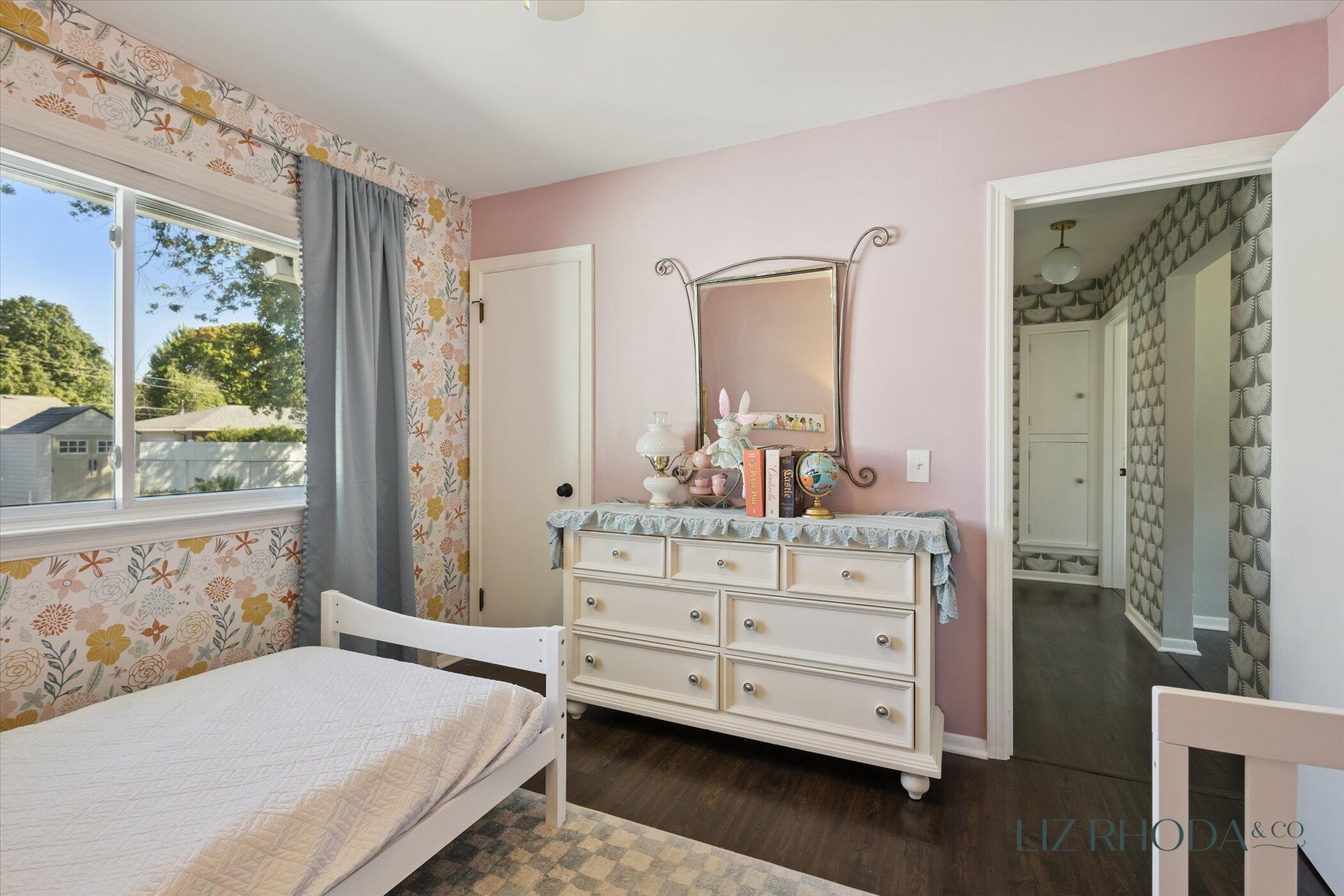 4131 Pineview Street SW