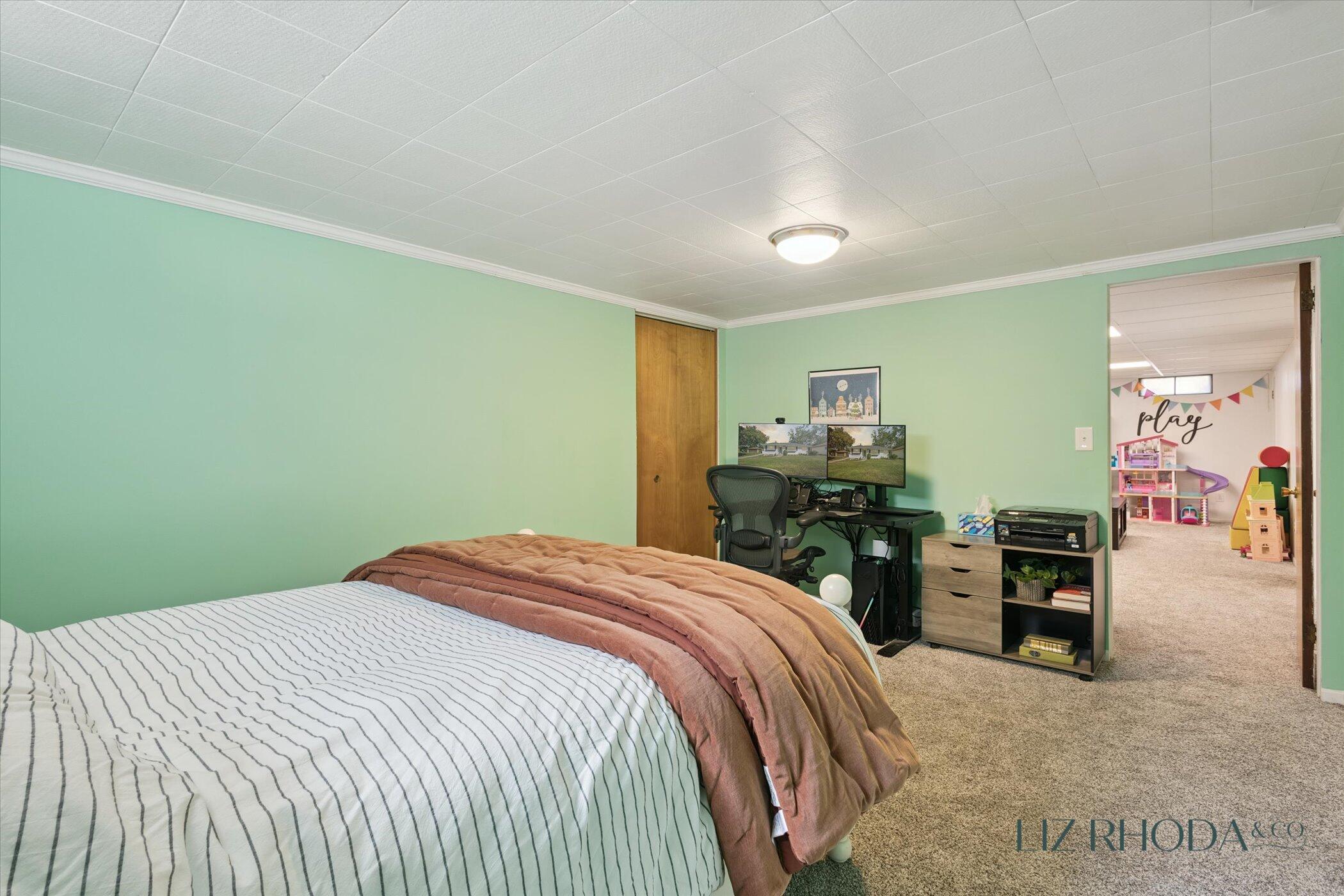 4131 Pineview Street SW